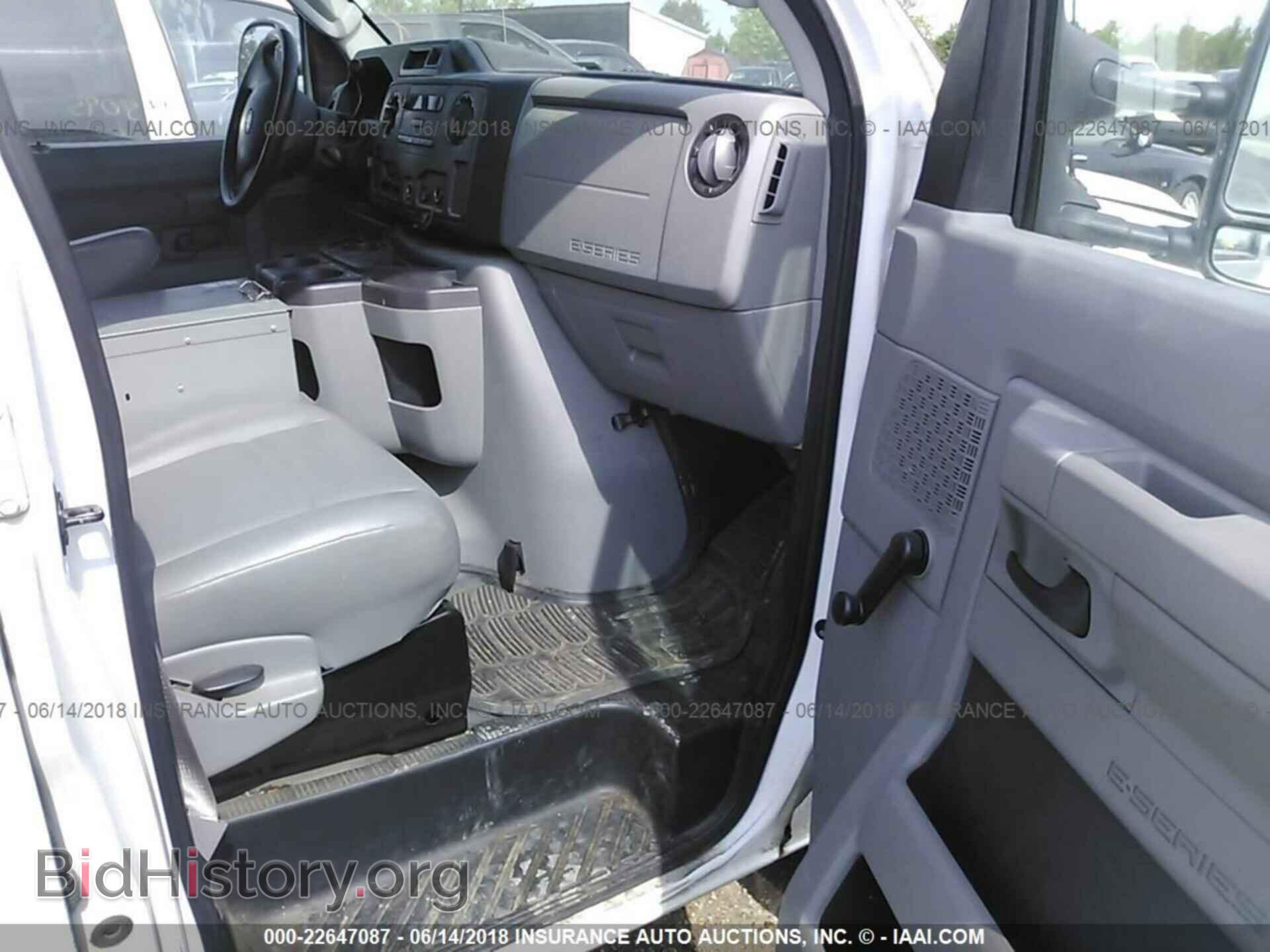 2011 Ford Econoline - VIN: 1FTNE2EL0BDA87786 - Photo 5