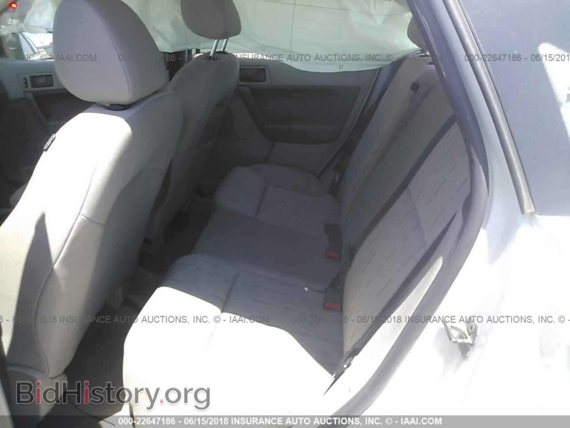 2011 Ford Focus - VIN: 1FAHP3FNXBW148004 - Фото 8