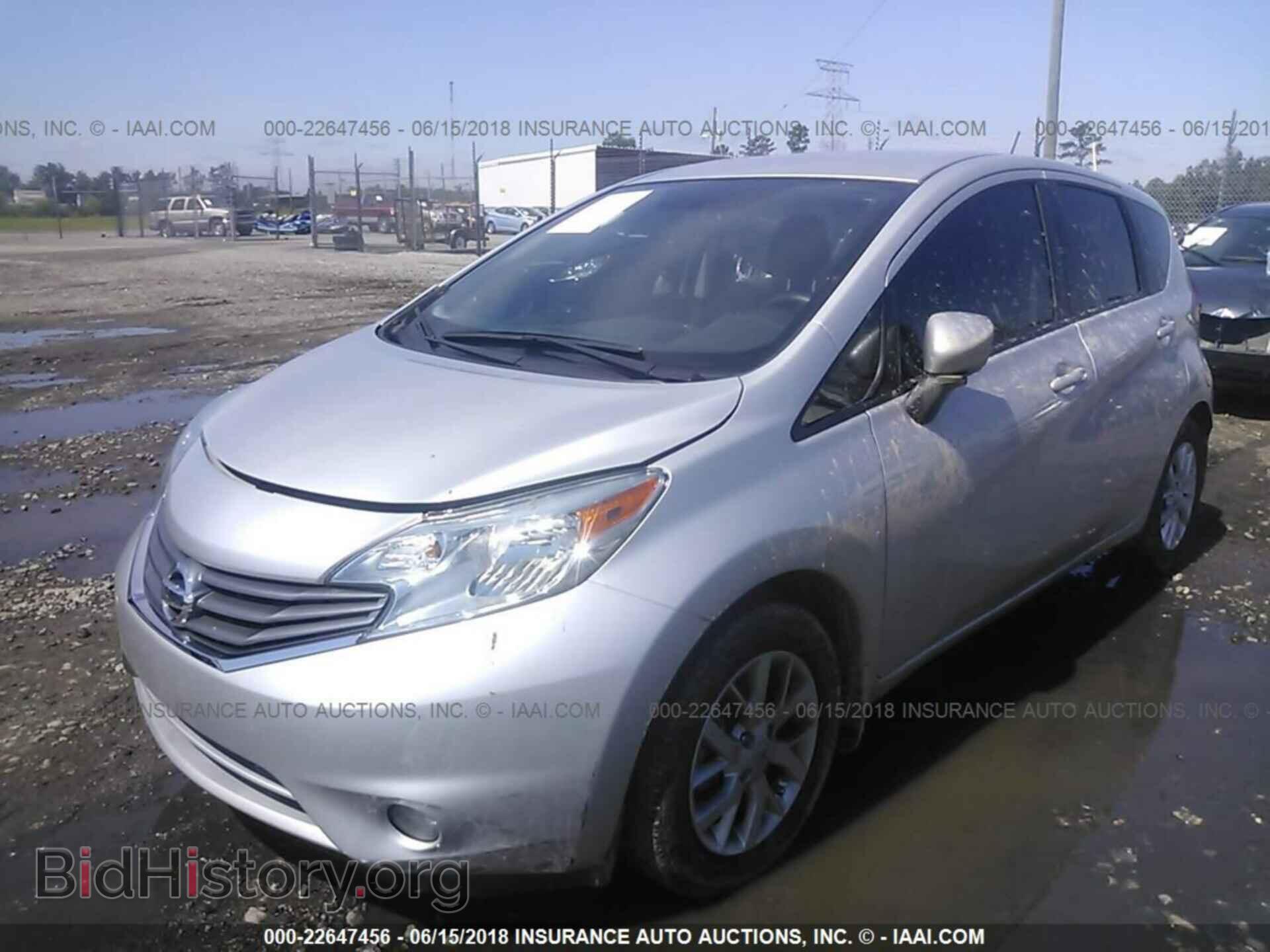 2016 Nissan Versa note - VIN: 3N1CE2CP0GL404726 - Фото 2