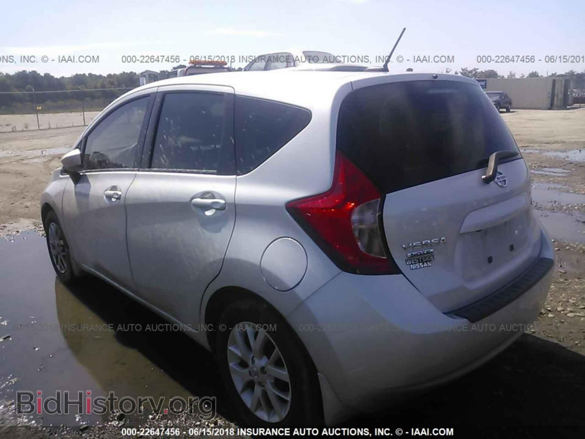 2016 Nissan Versa note - VIN: 3N1CE2CP0GL404726 - Фото 3
