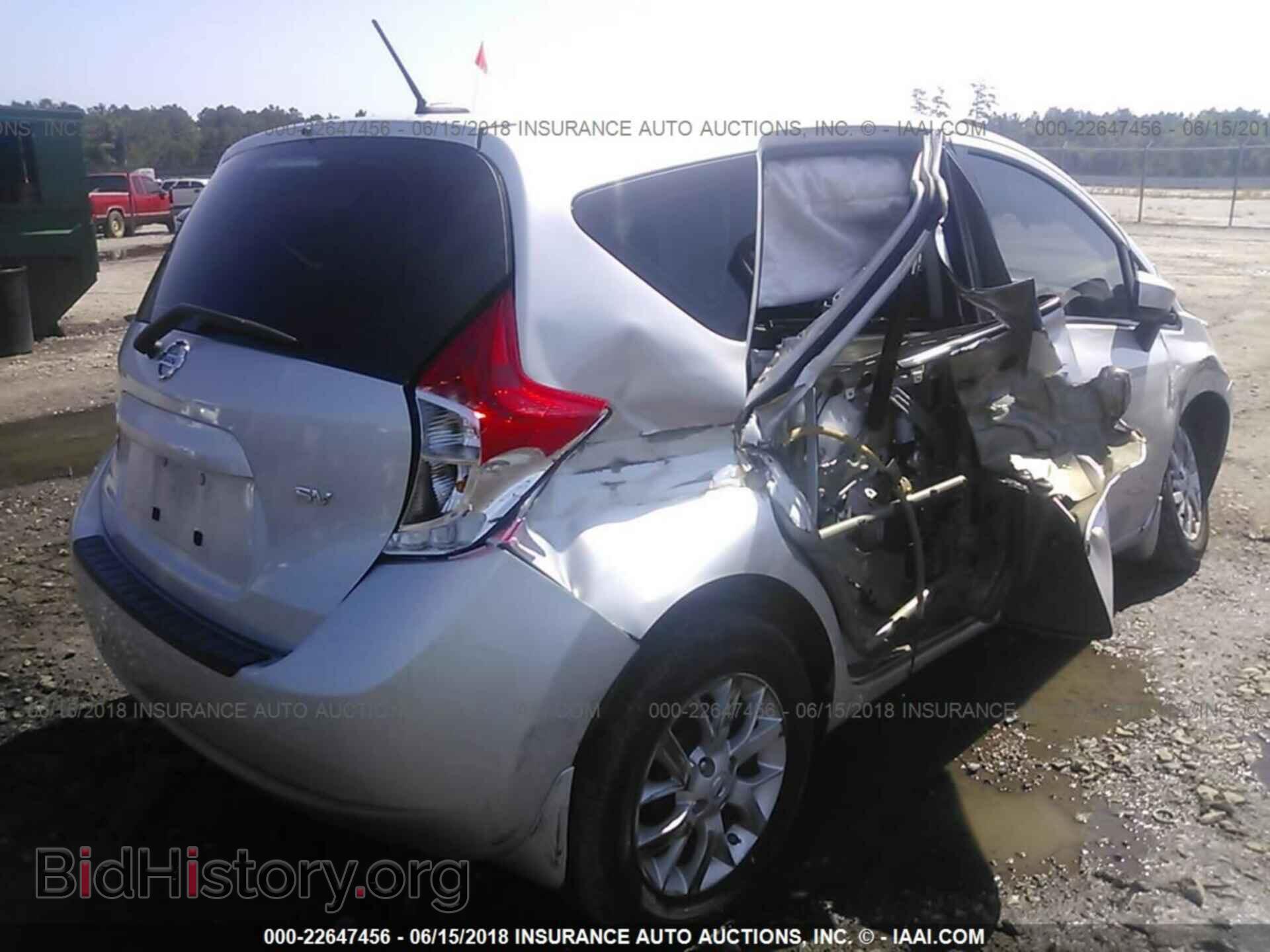 2016 Nissan Versa note - VIN: 3N1CE2CP0GL404726 - Фото 4