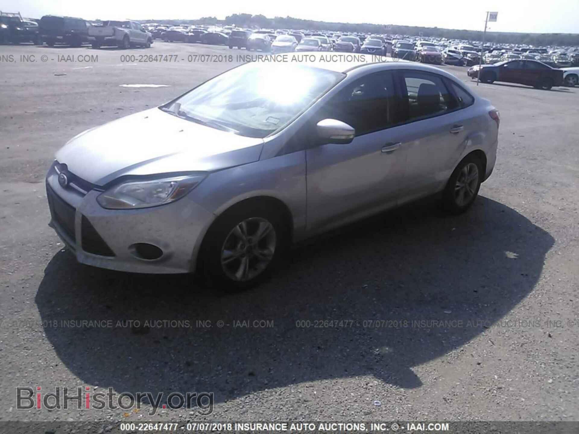 2014 Ford Focus - VIN: 1FADP3F23EL284727 - Photo 2