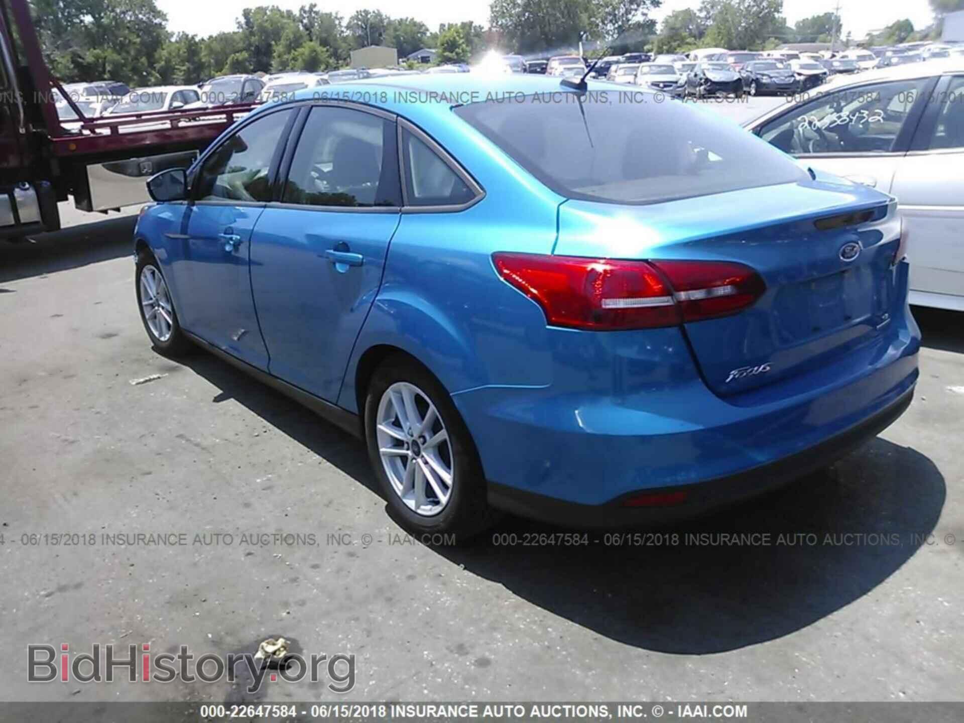 2016 Ford Focus - VIN: 1FADP3F21GL220981 - Фото 3