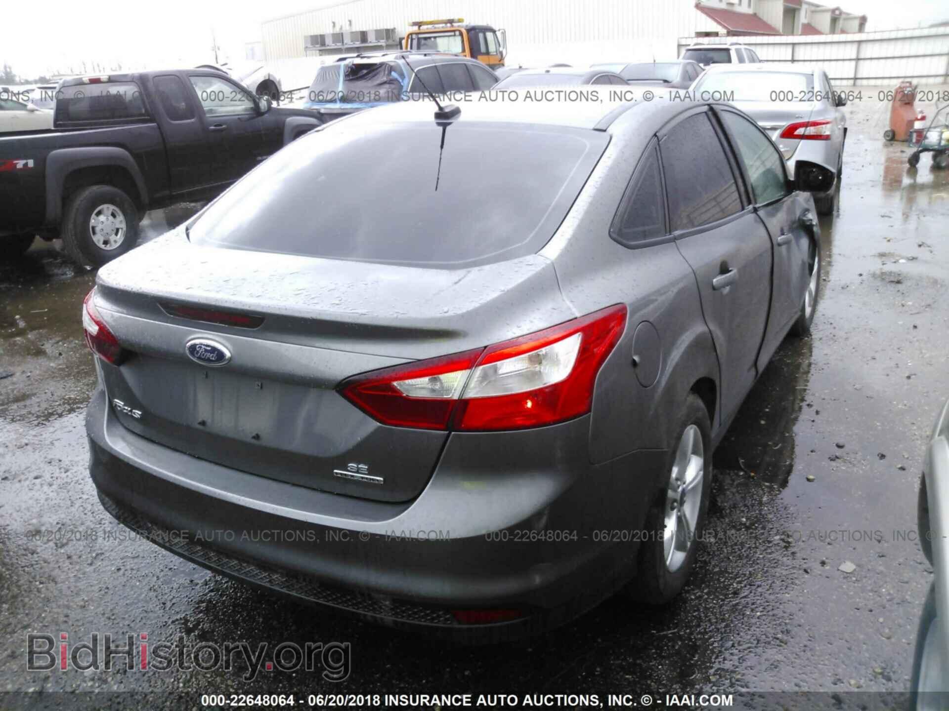 2014 Ford Focus - VIN: 1FADP3F25EL276029 - Photo 4