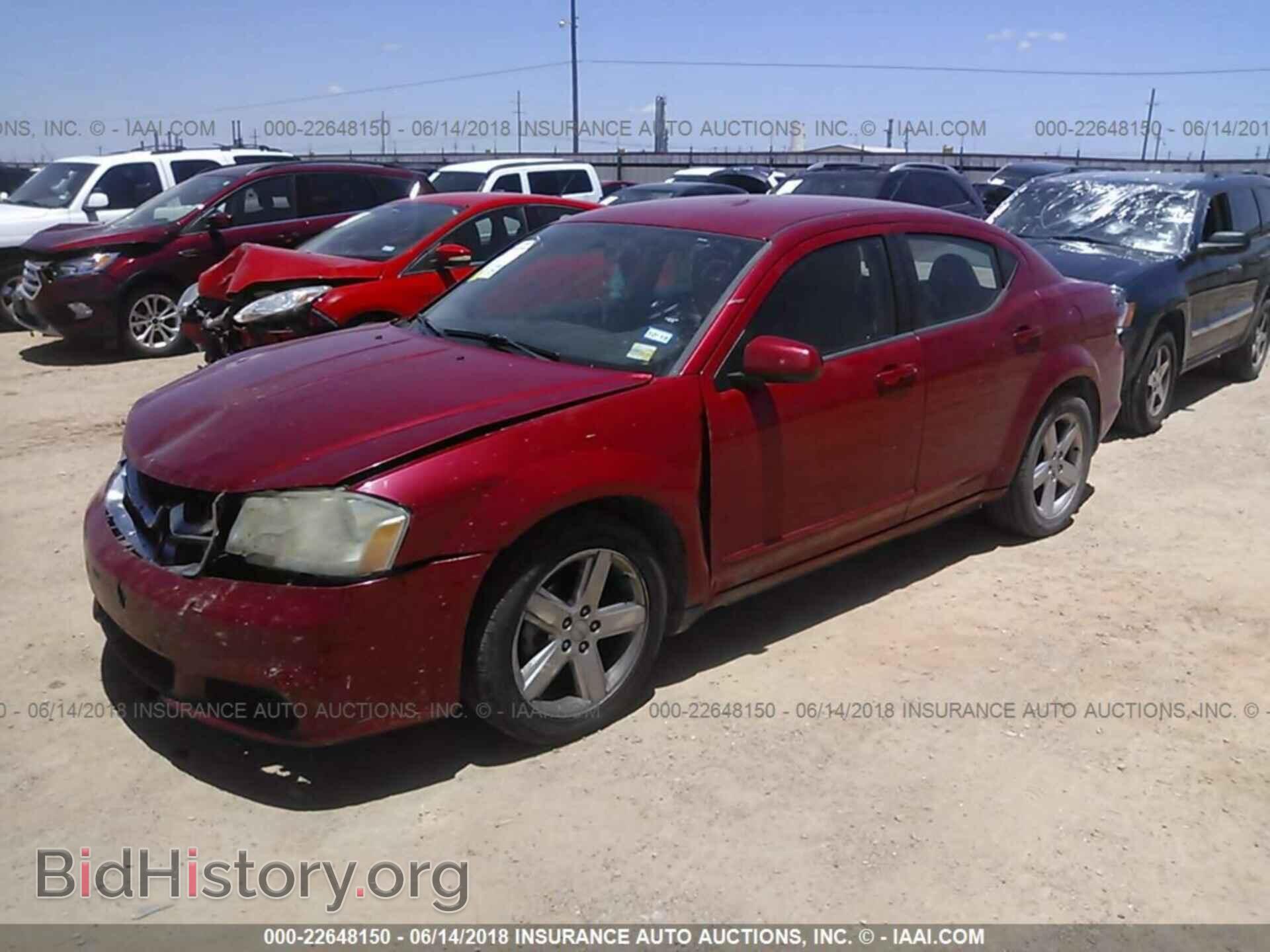 2011 Dodge Avenger - VIN: 1B3BD1FB2BN557169 - Photo 2