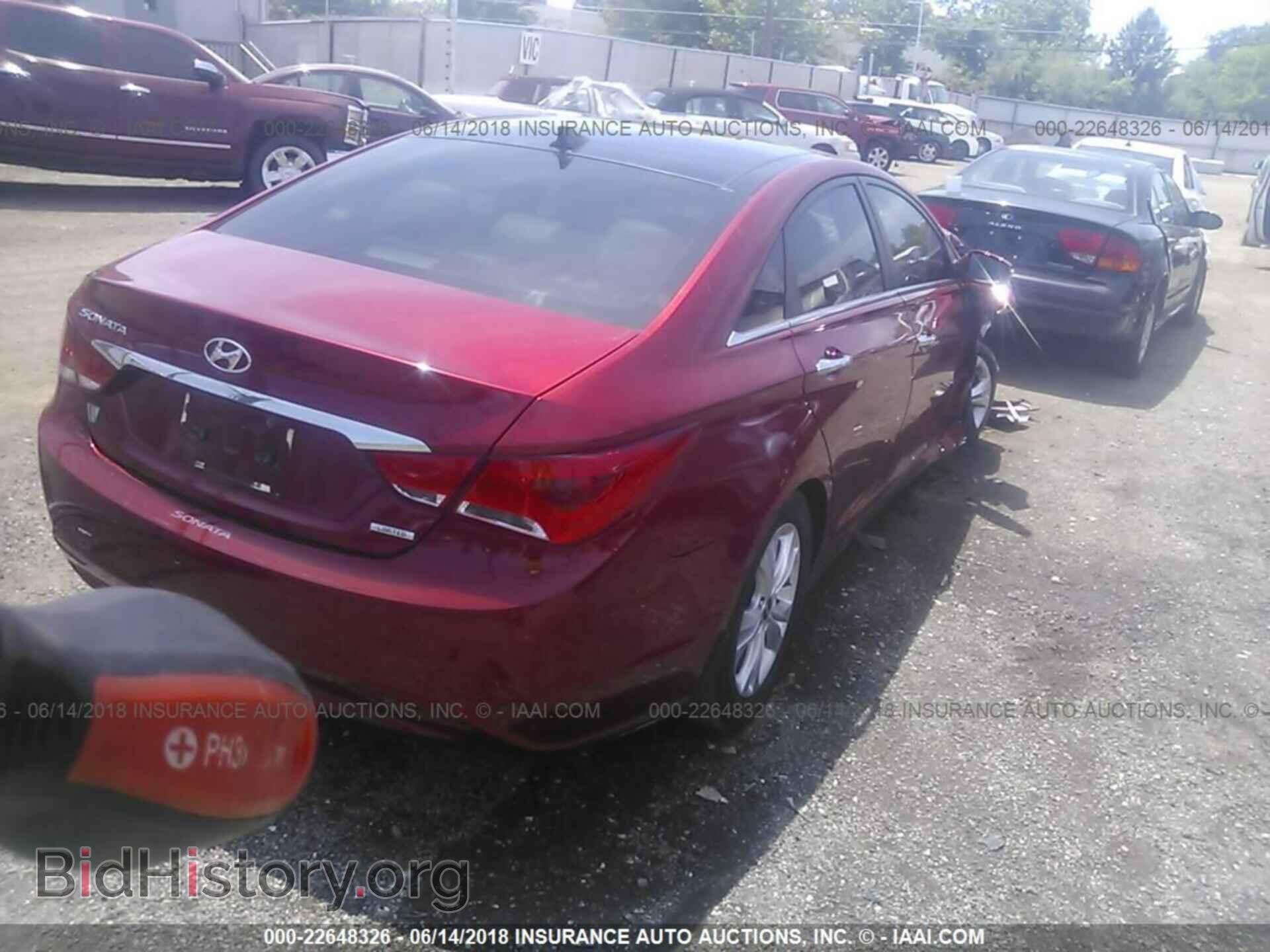 2012 Hyundai Sonata - VIN: 5NPEC4AC3CH421103 - Photo 4