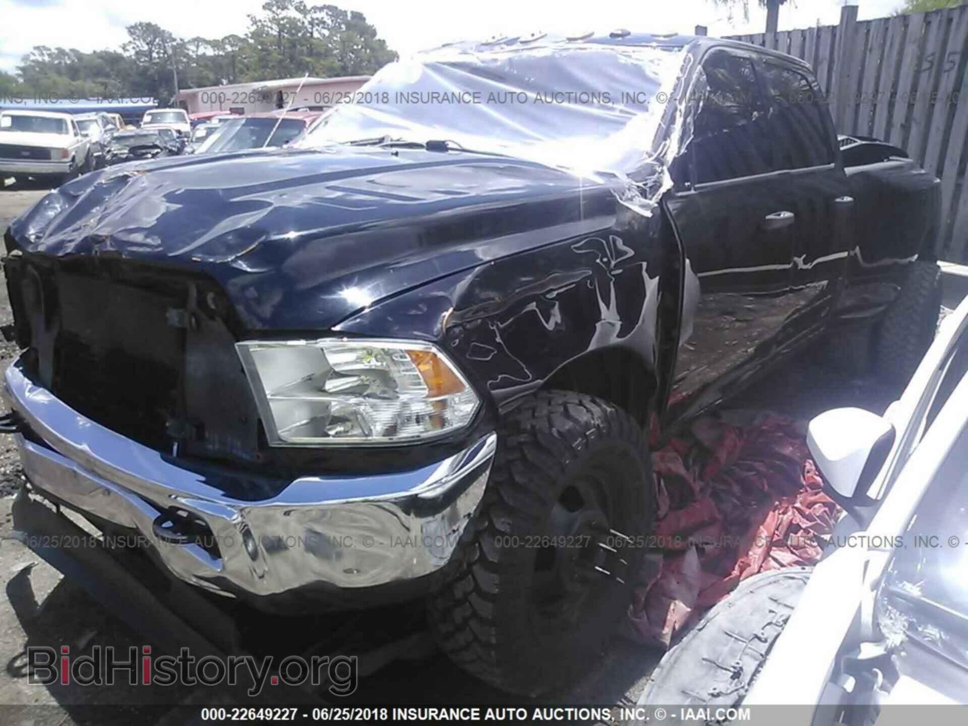 2013 Ram 3500 - VIN: 3C63RRGL4DG577808 - Photo 2