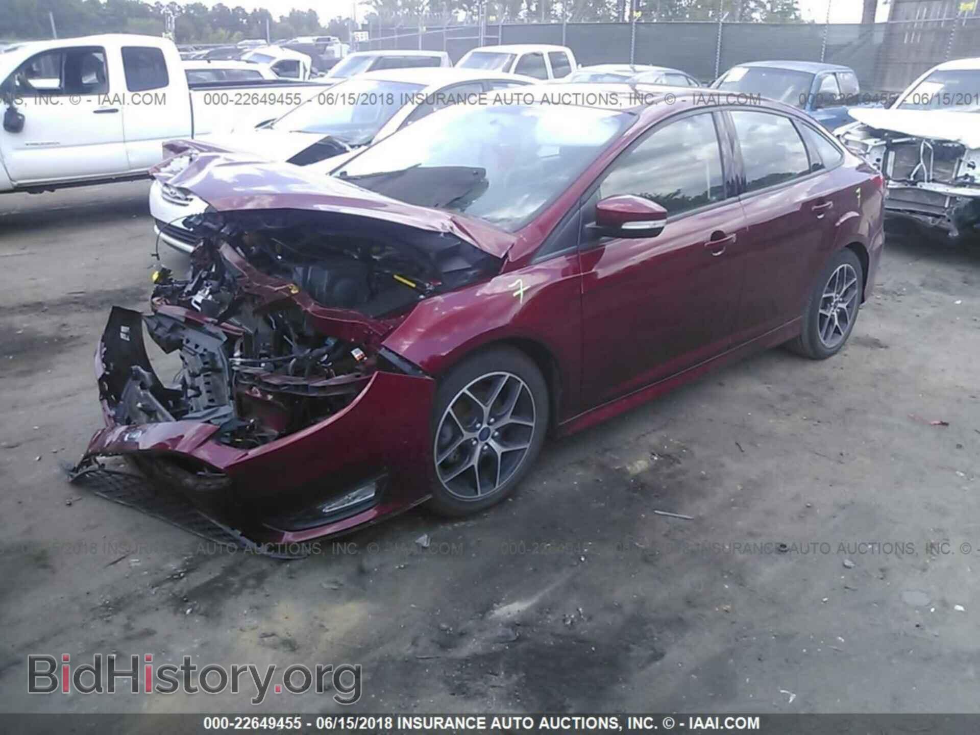 2016 Ford Focus - VIN: 1FADP3F25GL215282 - Фото 2