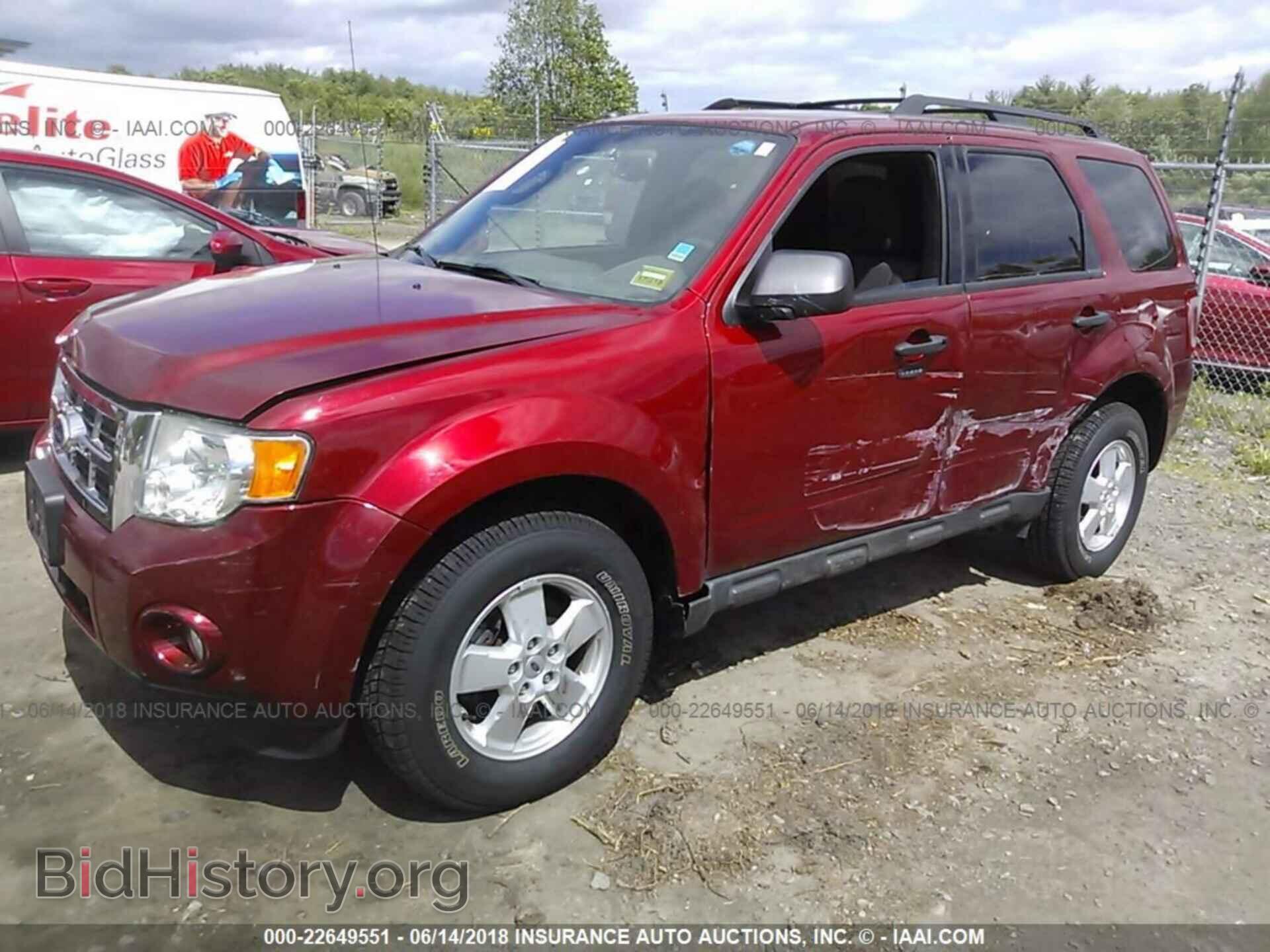 2012 Ford Escape - VIN: 1FMCU9DG8CKA32177 - Photo 2