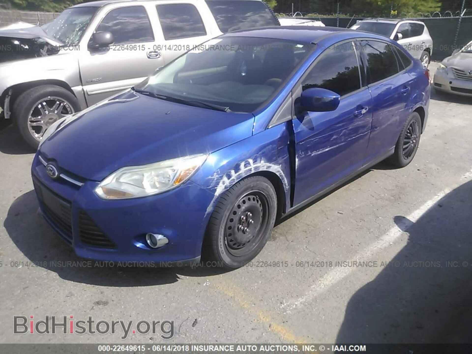 2012 Ford Focus - VIN: 1FAHP3F2XCL455973 - Photo 2