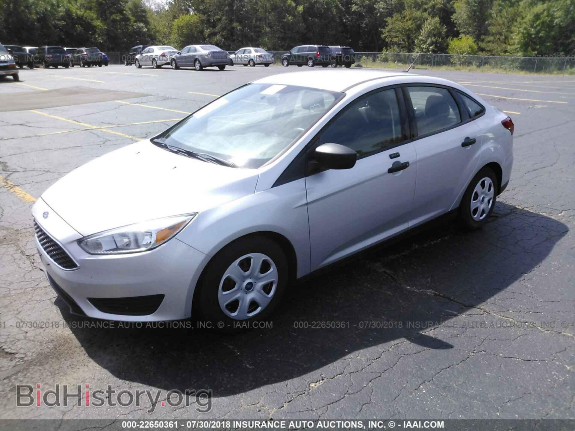 2015 Ford Focus - VIN: 1FADP3E27FL283101 - Photo 2