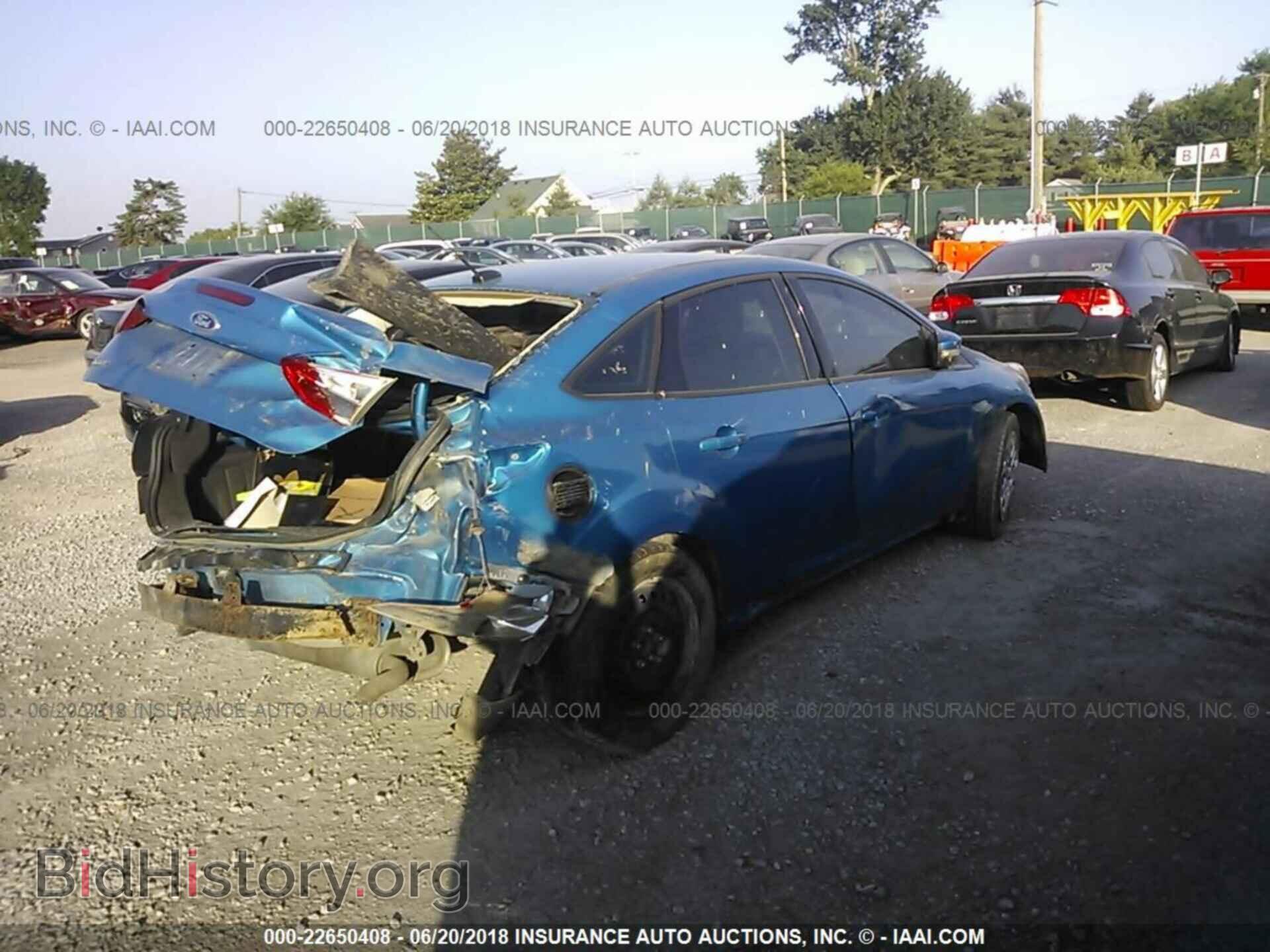2012 Ford Focus - VIN: 1FAHP3F24CL361586 - Photo 4