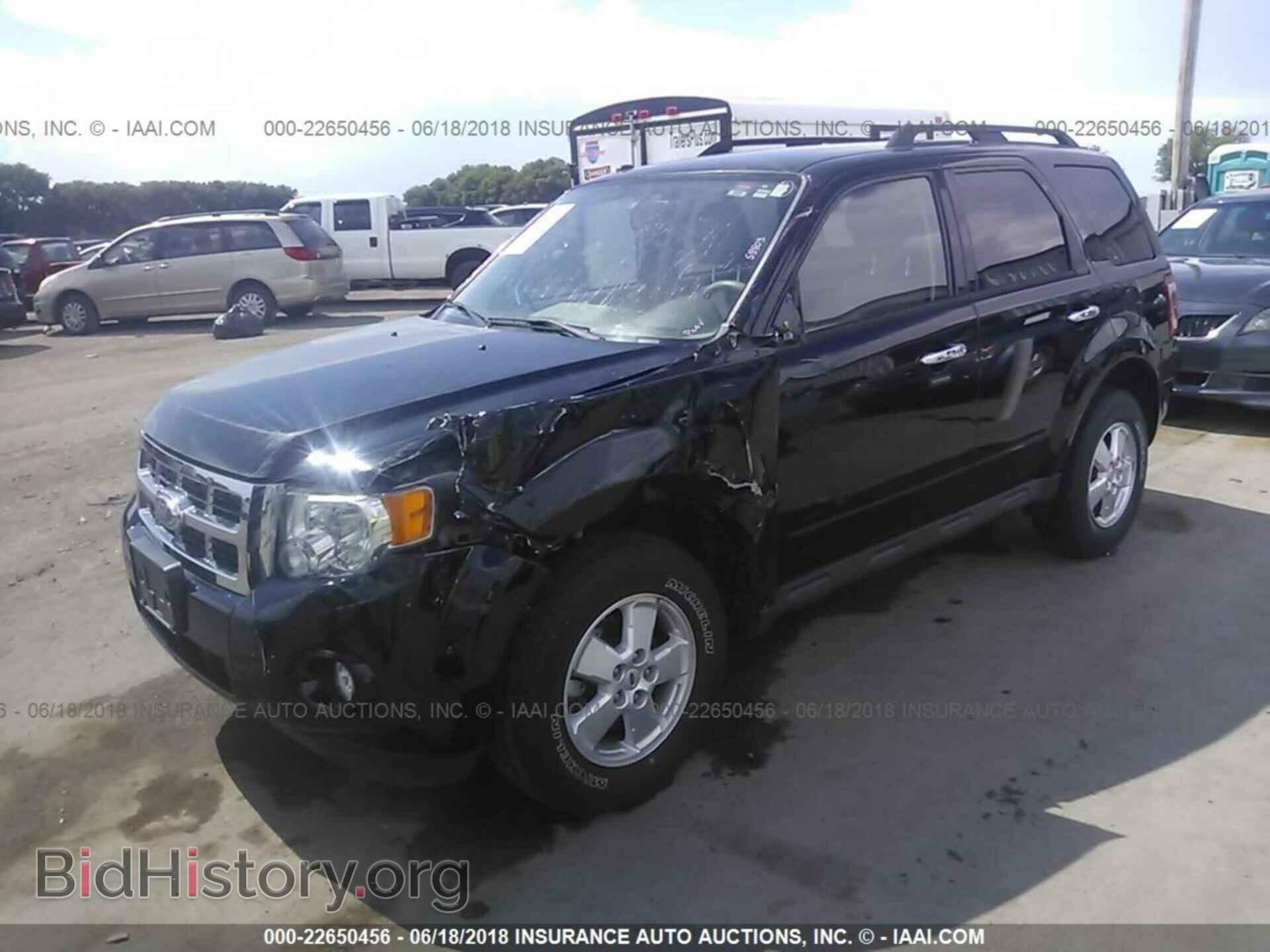 2012 Ford Escape - VIN: 1FMCU9D7XCKB83893 - Фото 2