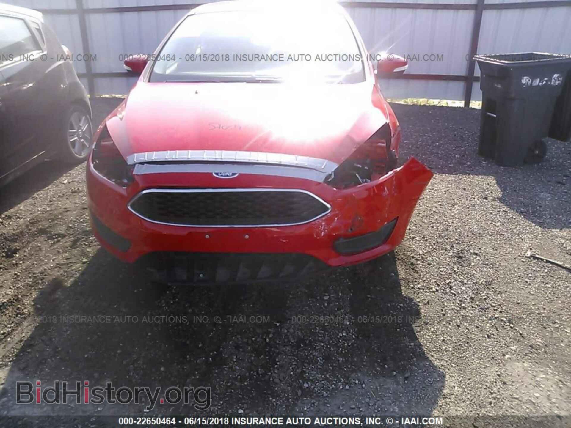 2016 Ford Focus - VIN: 1FADP3F22GL361087 - Photo 6