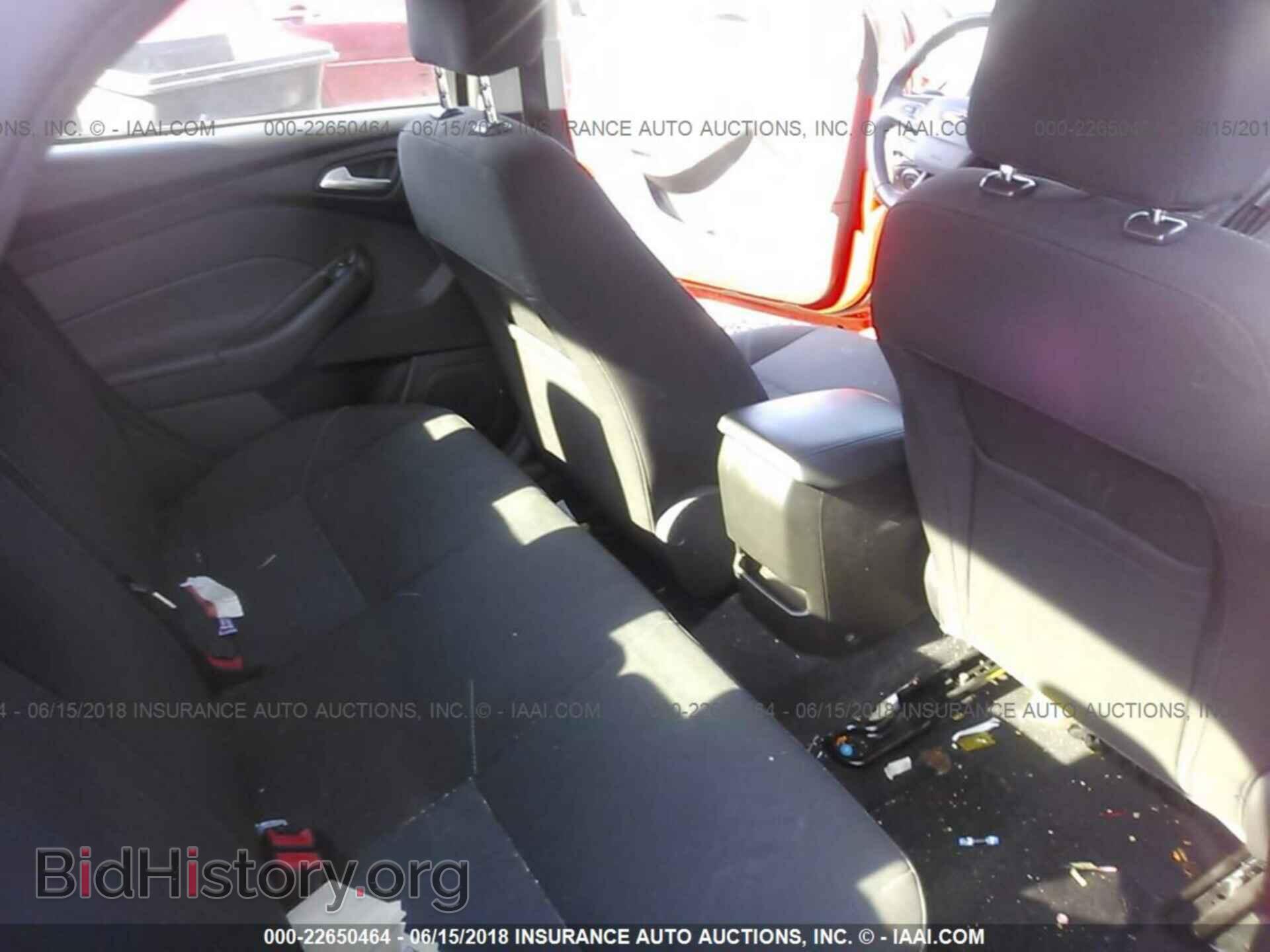 2016 Ford Focus - VIN: 1FADP3F22GL361087 - Photo 8