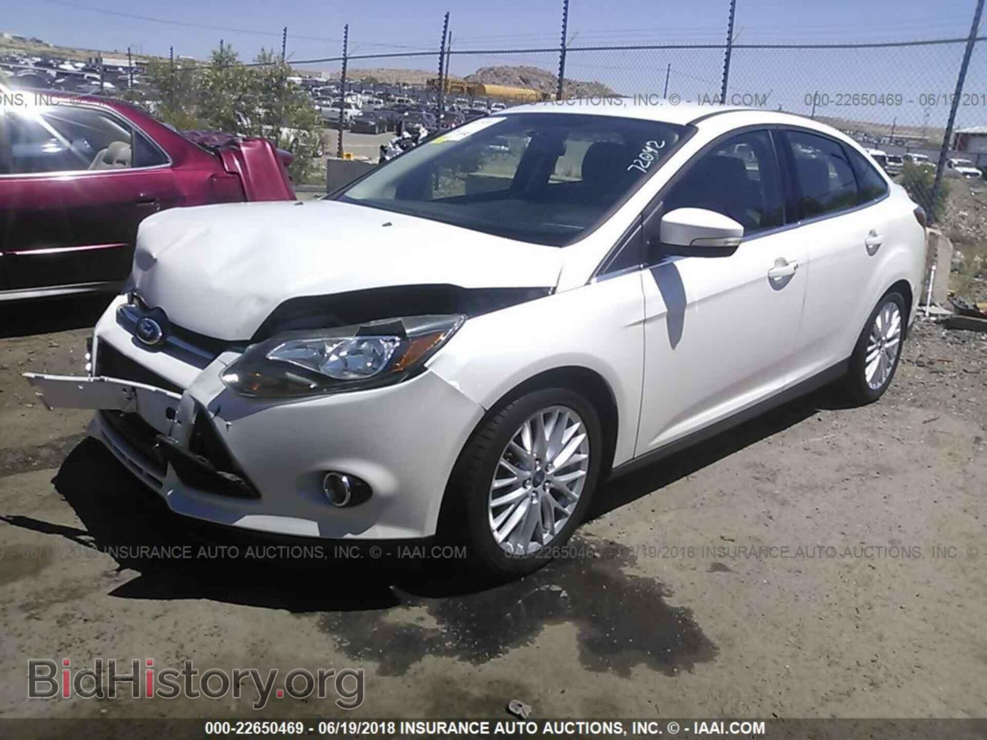 2013 Ford Focus - VIN: 1FADP3J28DL234816 - Photo 2