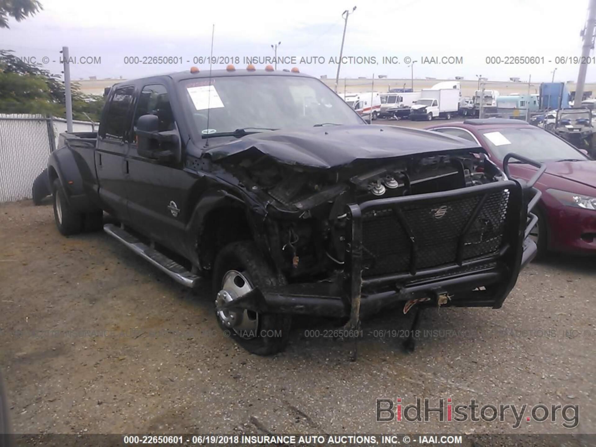 Photo 1FT8W3DT4FED25110 - Ford F350 2015
