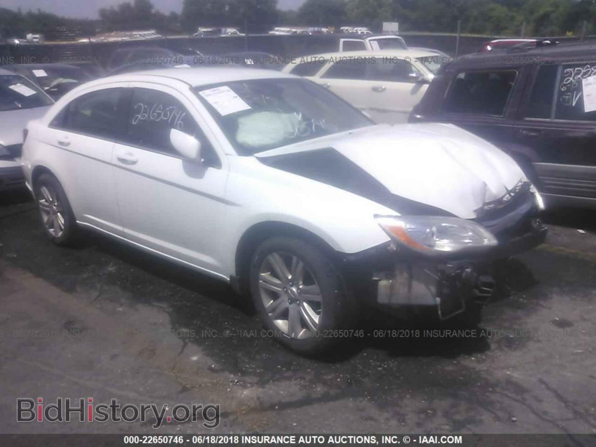 Photo 1C3CCBBB4DN743448 - Chrysler 200 2013