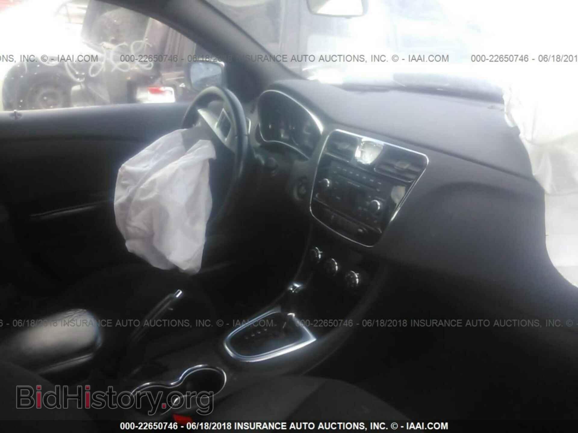 2013 Chrysler 200 - VIN: 1C3CCBBB4DN743448 - Photo 5