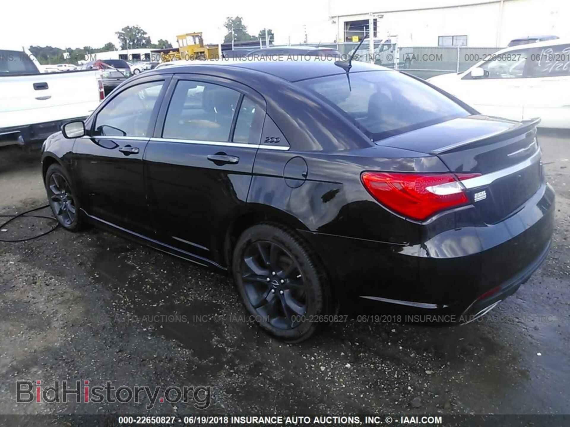 2013 Chrysler 200 - VIN: 1C3CCBCG3DN719538 - Photo 3