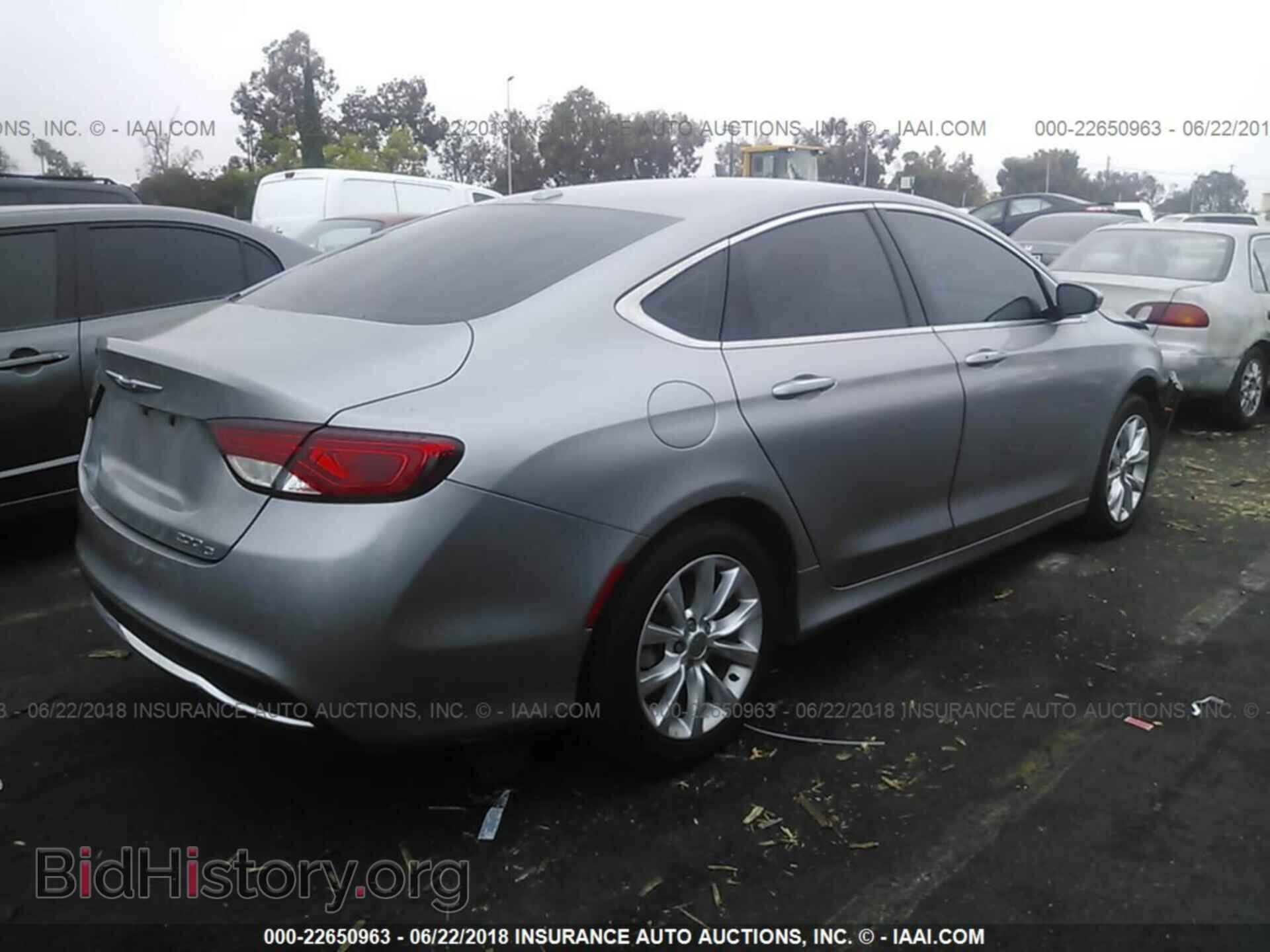 2015 Chrysler 200 - VIN: 1C3CCCCB2FN549461 - Фото 4