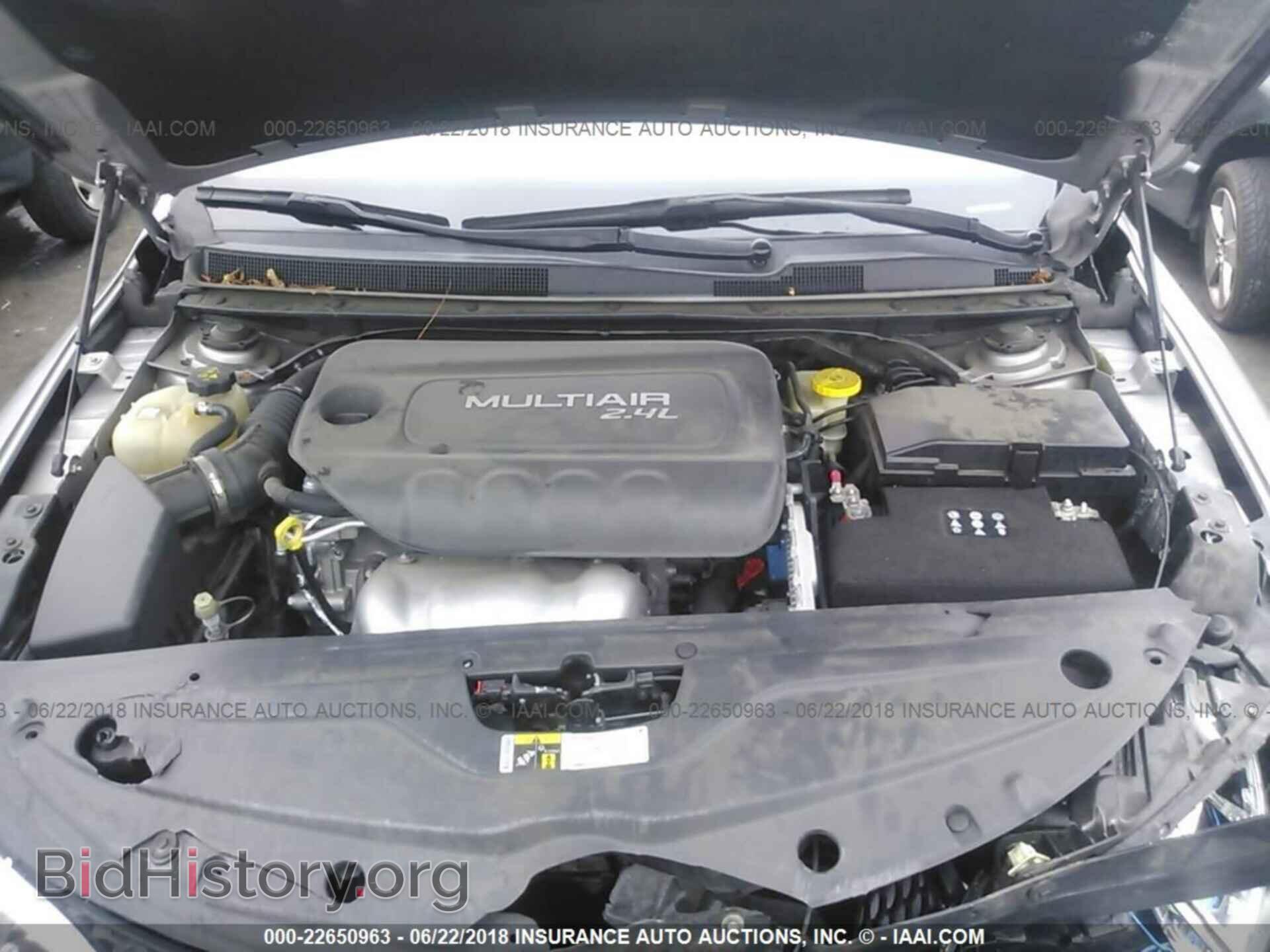 2015 Chrysler 200 - VIN: 1C3CCCCB2FN549461 - Фото 10