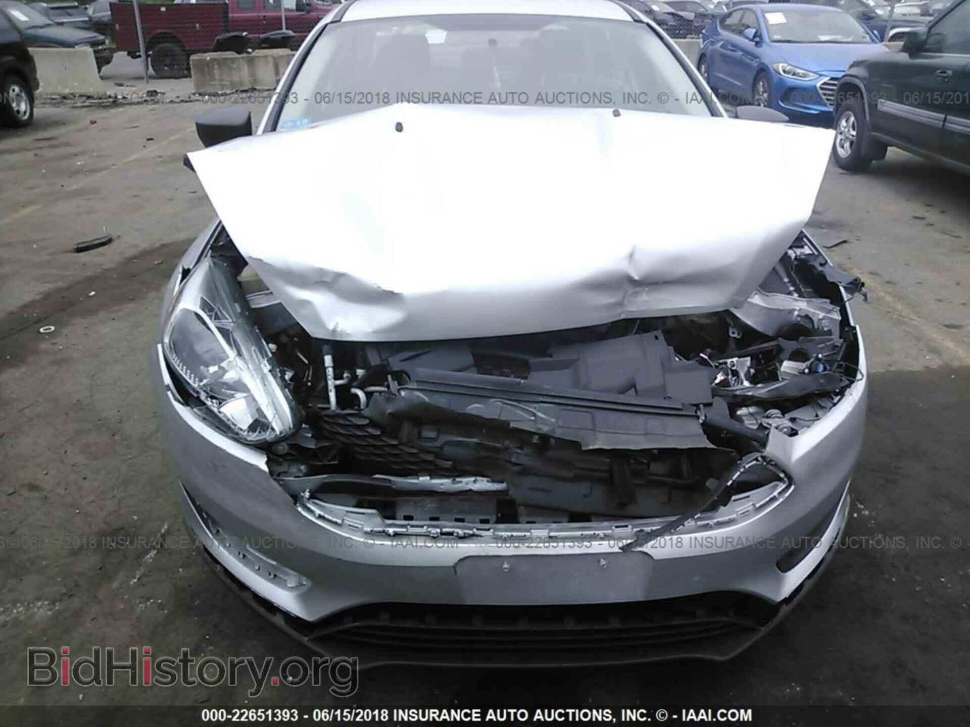 2015 Ford Focus - VIN: 1FADP3E27FL377981 - Photo 6