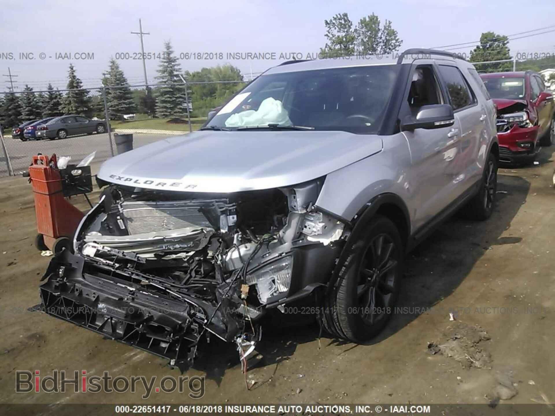 2017 Ford Explorer - VIN: 1FM5K8D81HGE10304 - Photo 2