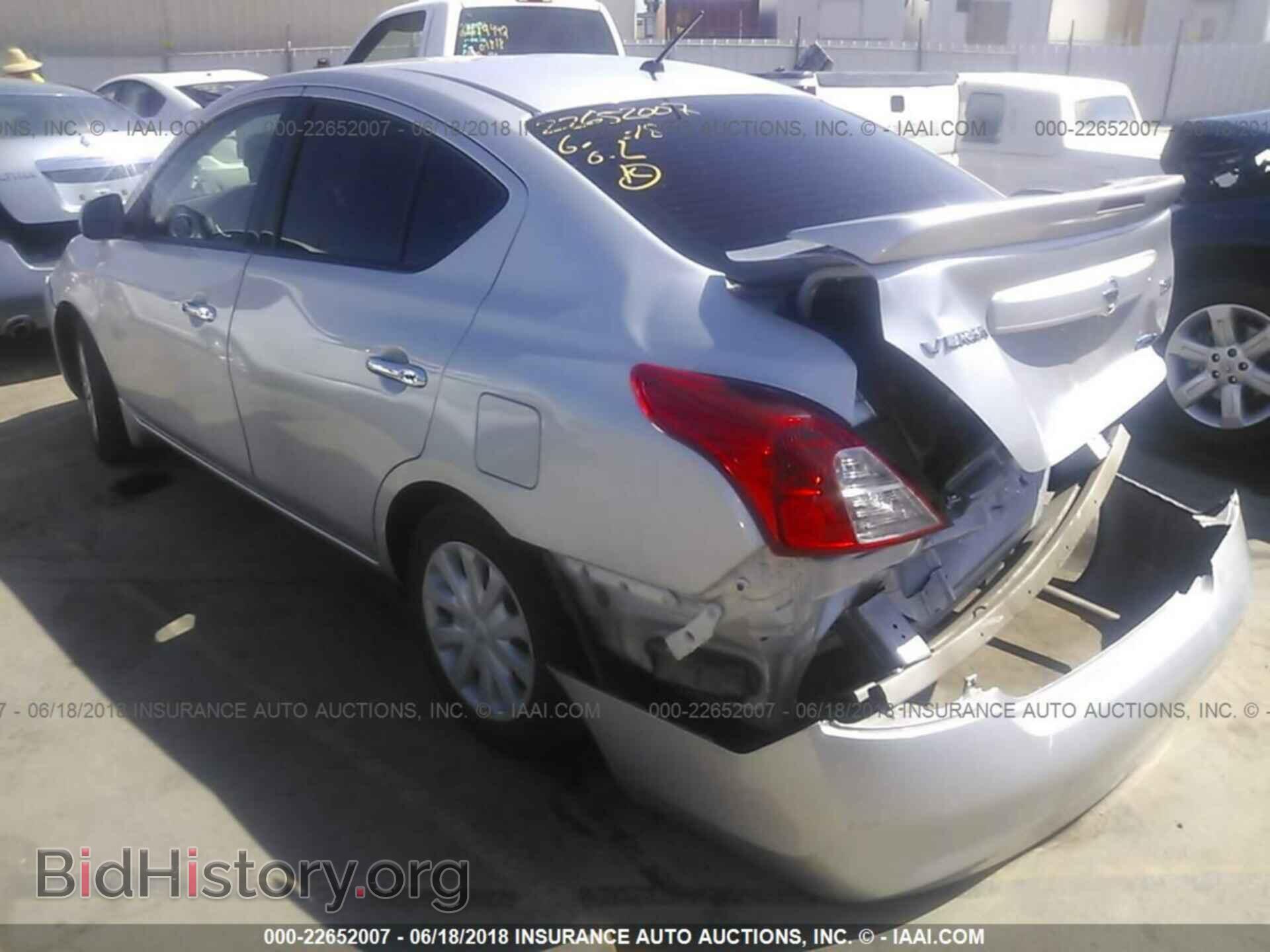 2014 Nissan Versa - VIN: 3N1CN7AP1EL848016 - Фото 3
