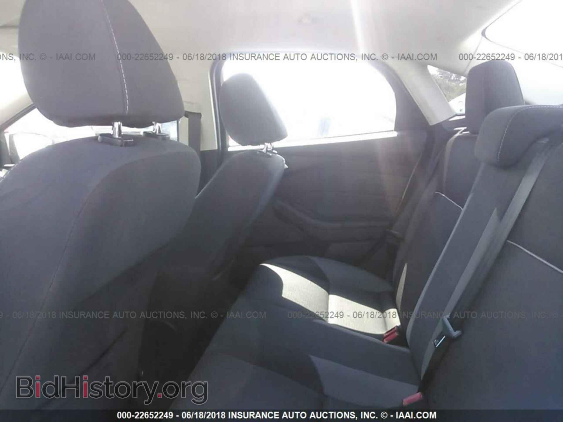 2013 Ford Focus - VIN: 1FADP3F20DL213032 - Photo 8