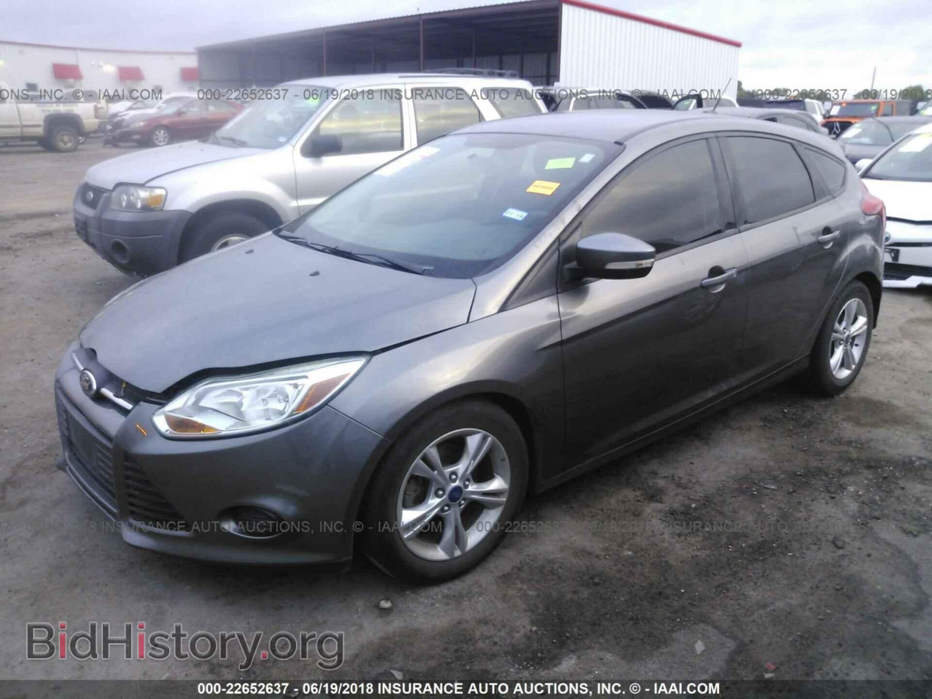 2014 Ford Focus - VIN: 1FADP3K24EL207824 - Фото 2