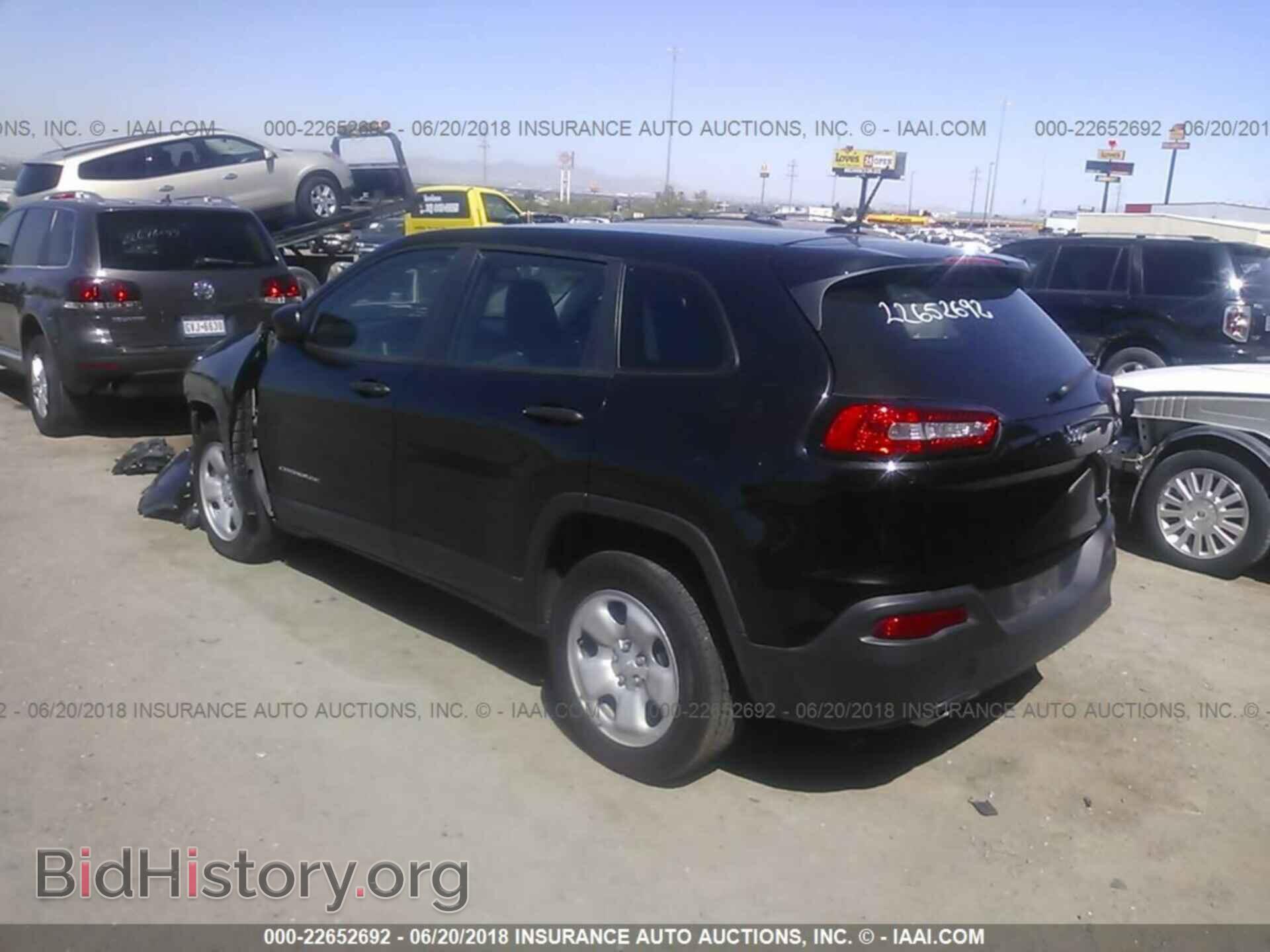 2014 Jeep Cherokee - VIN: 1C4PJLAB4EW268924 - Фото 3