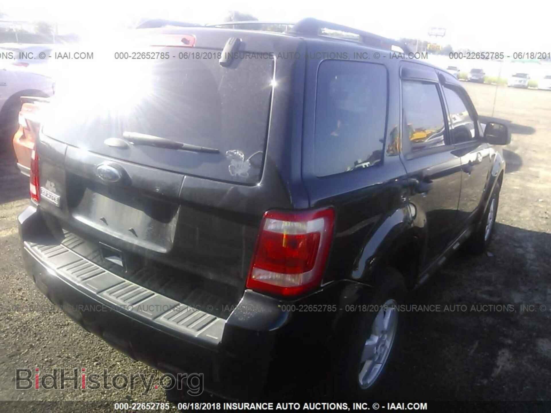 2011 Ford Escape - VIN: 1FMCU0D75BKC23209 - Photo 4