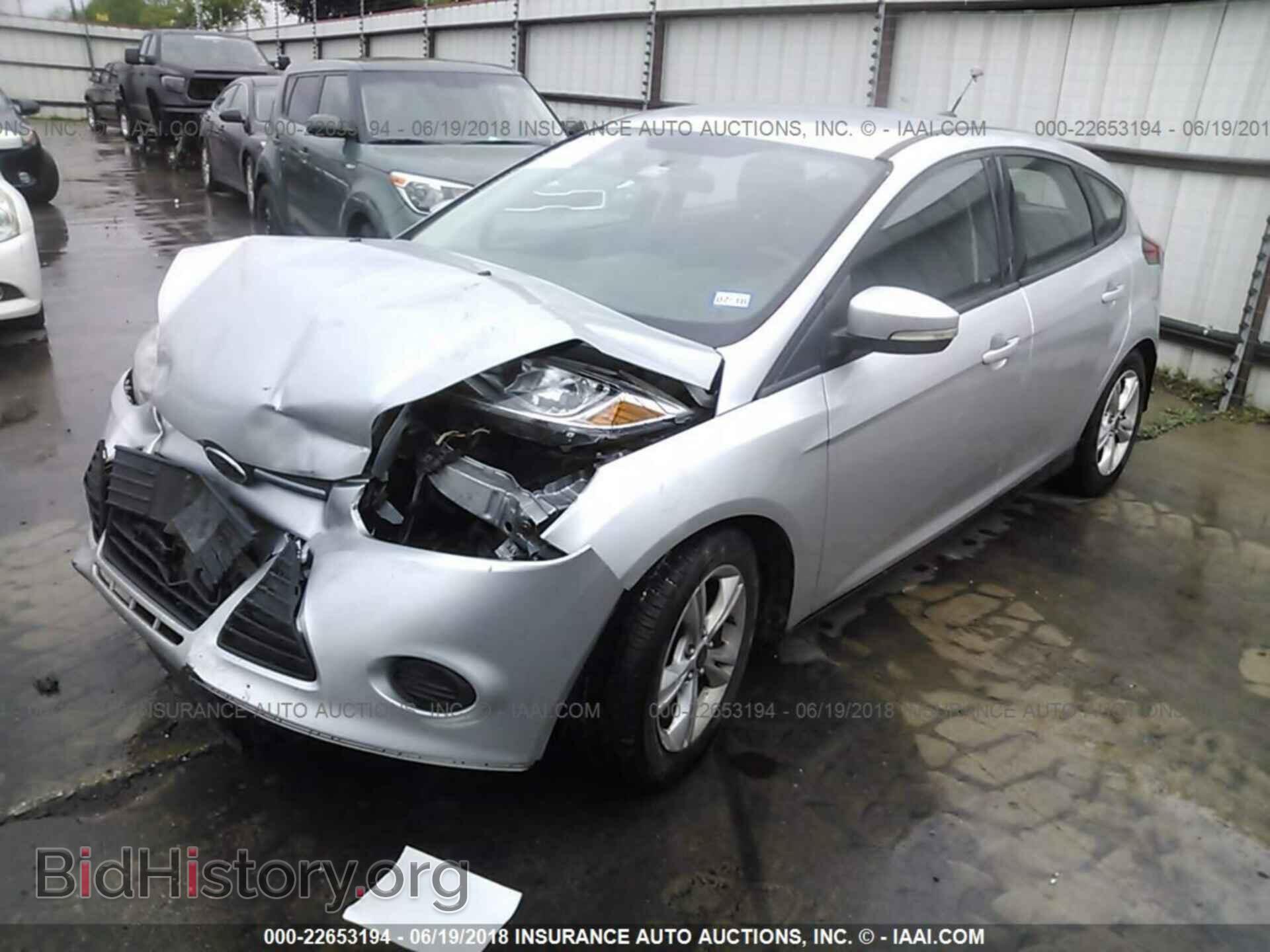 2013 Ford Focus - VIN: 1FADP3K2XDL158045 - Photo 2