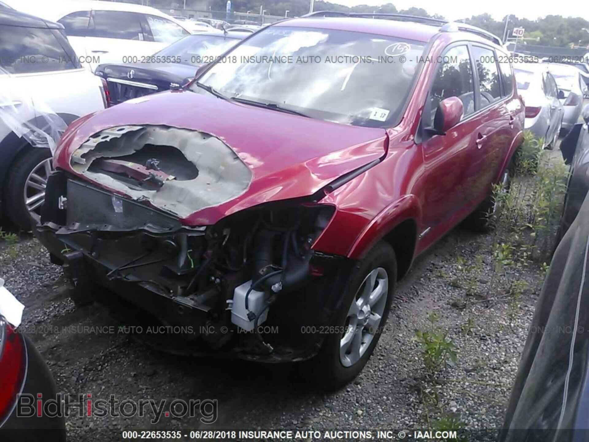 2011 Toyota Rav4 - VIN: 2T3DK4DV3BW064458 - Photo 2