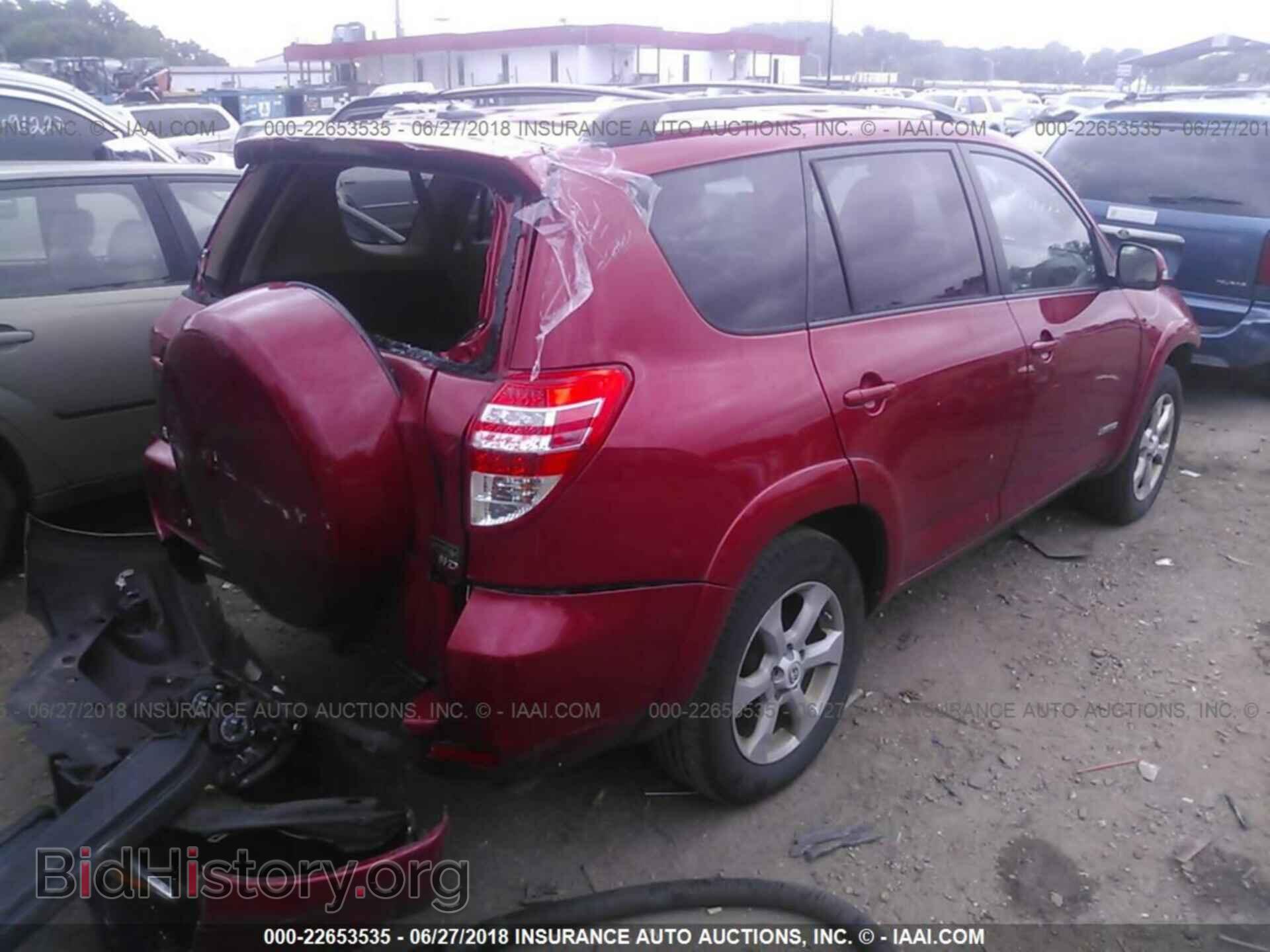2011 Toyota Rav4 - VIN: 2T3DK4DV3BW064458 - Photo 4