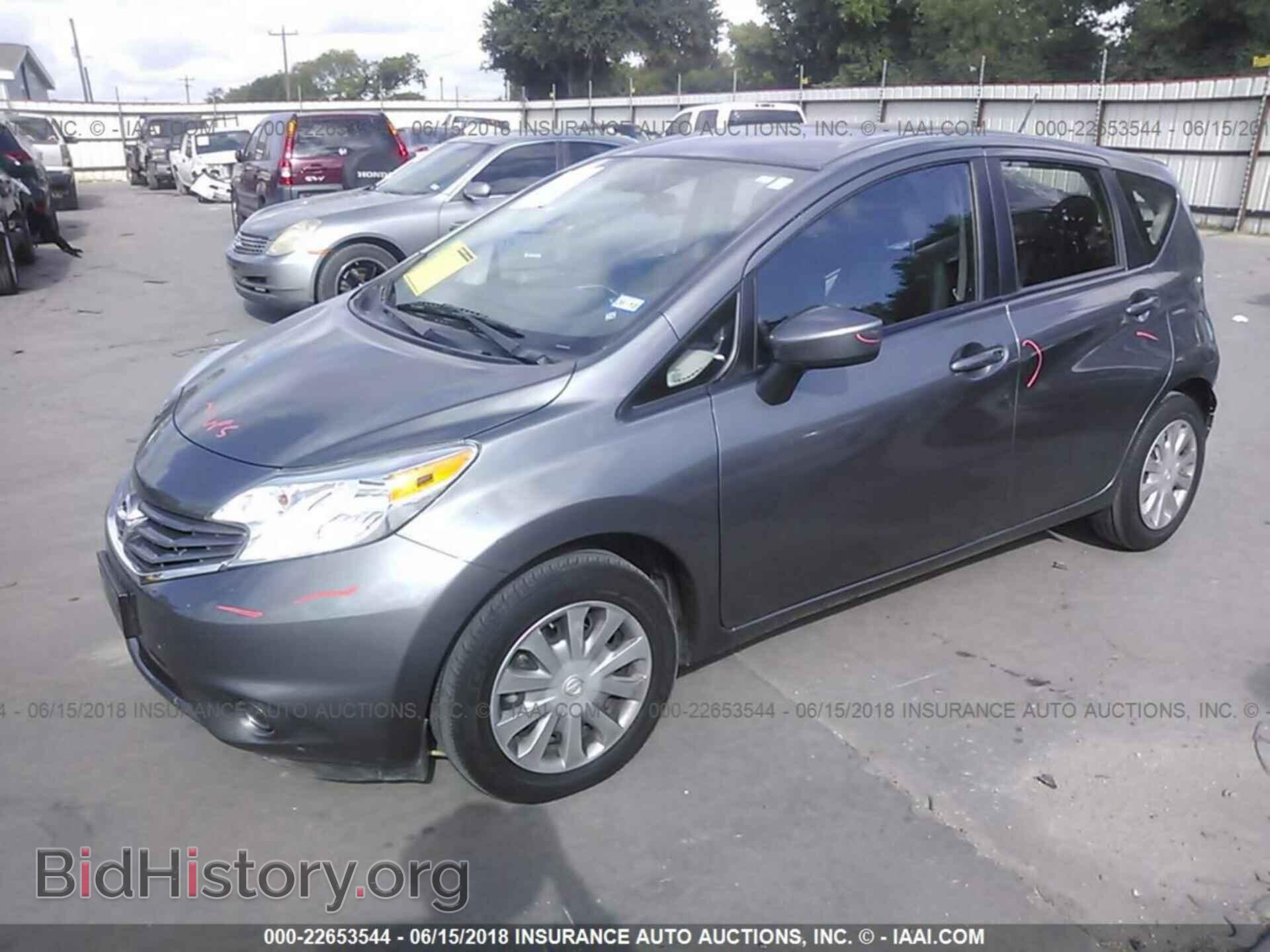 2016 Nissan Versa note - VIN: 3N1CE2CP4GL351514 - Фото 2