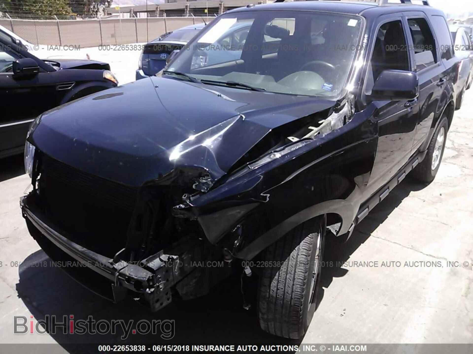 2012 Ford Escape - VIN: 1FMCU0EG0CKB04872 - Photo 2