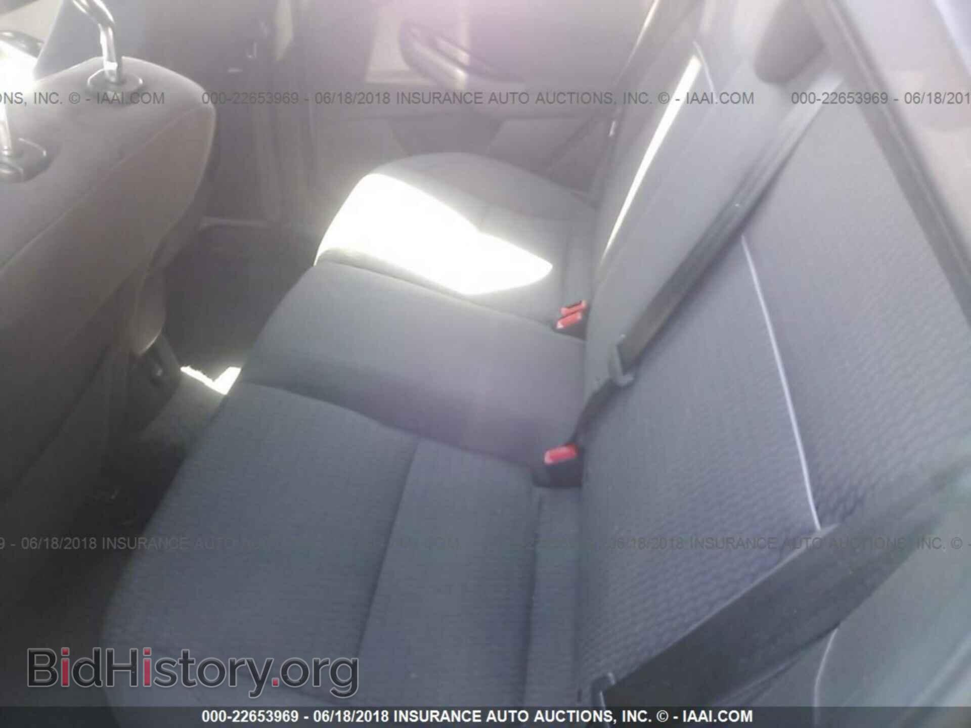 2012 Ford Focus - VIN: 1FAHP3H20CL367480 - Photo 8