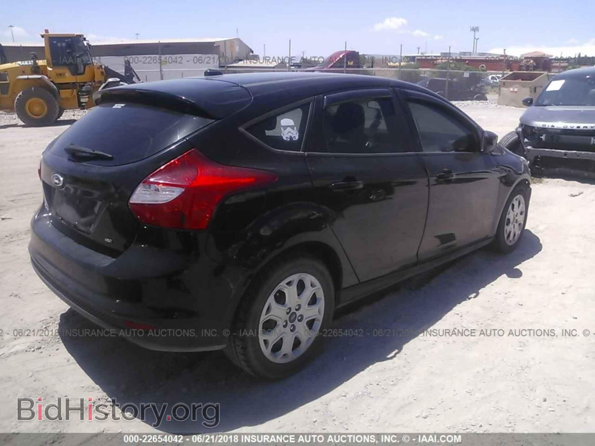 2012 Ford Focus - VIN: 1FAHP3K24CL268704 - Photo 4