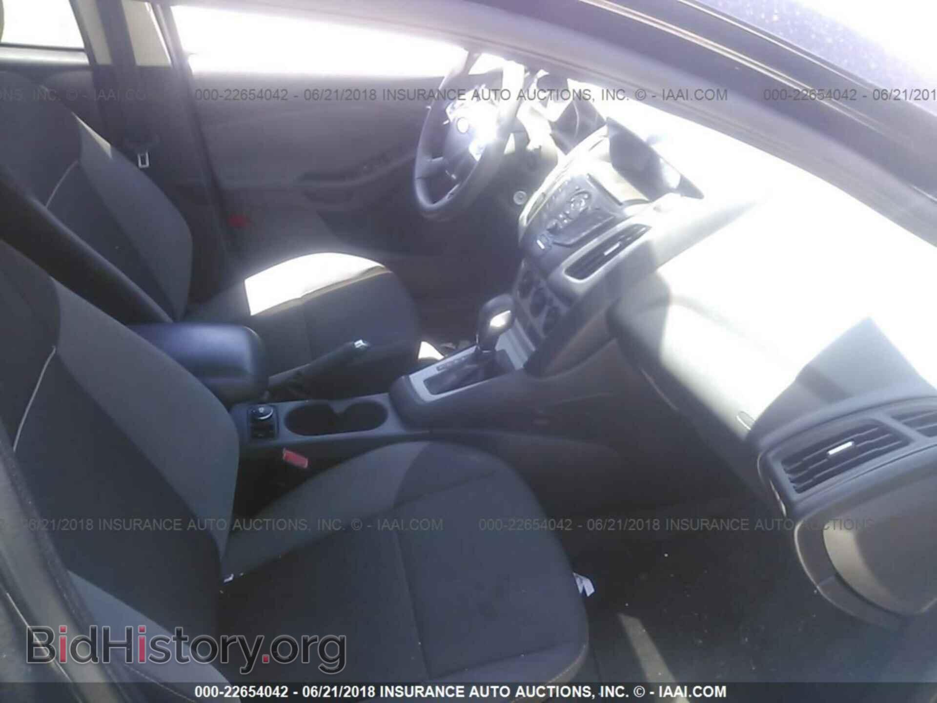2012 Ford Focus - VIN: 1FAHP3K24CL268704 - Photo 5