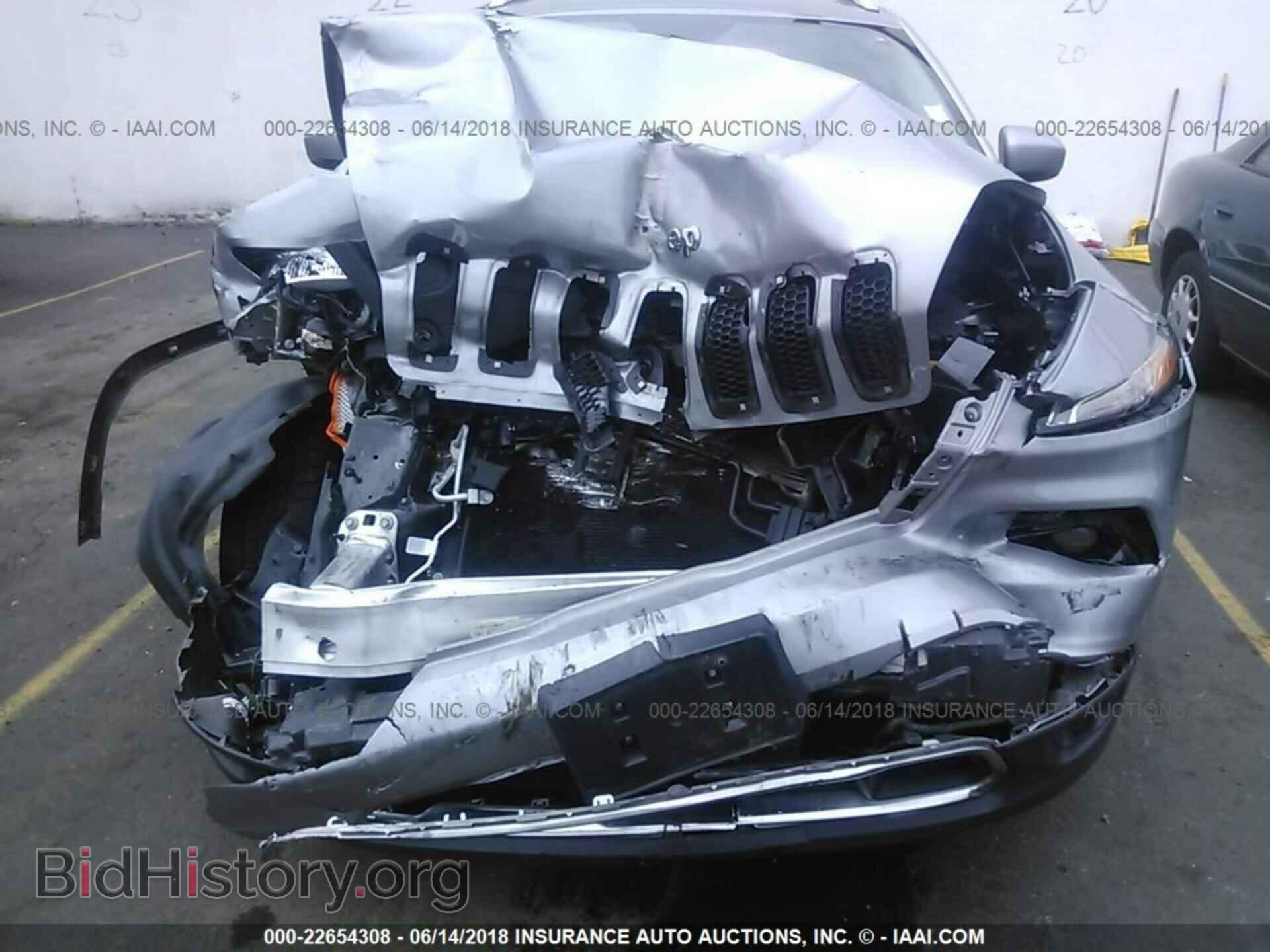 2017 Jeep Cherokee - VIN: 1C4PJLDB3HW523191 - Фото 6