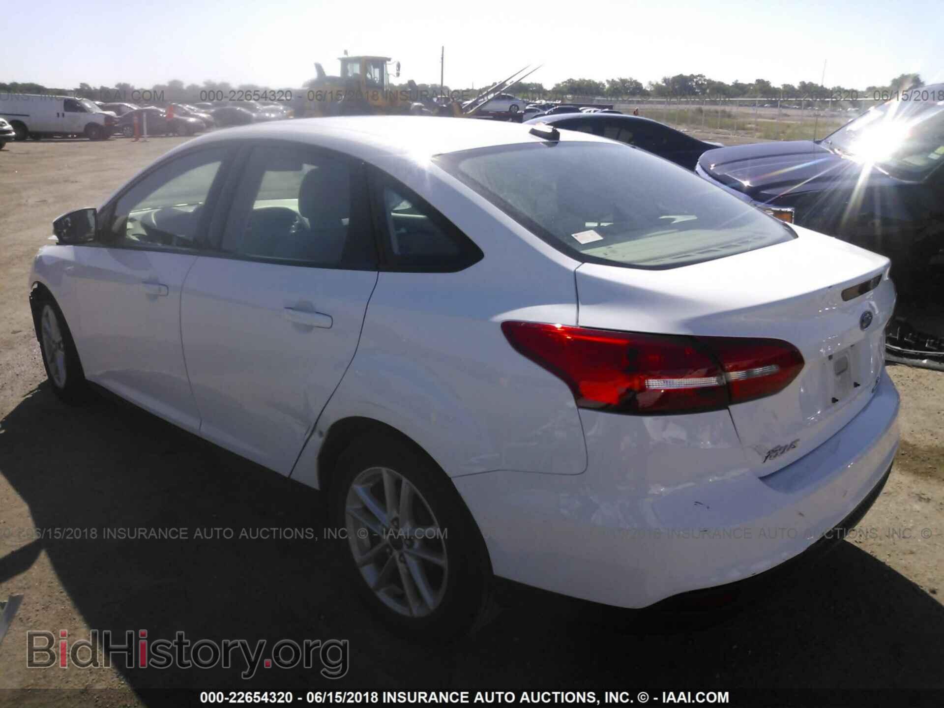 2015 Ford Focus - VIN: 1FADP3F29FL280859 - Фото 3