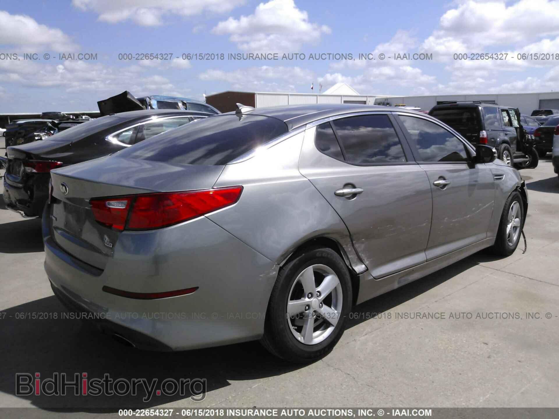 2014 Kia Optima - VIN: 5XXGM4A70EG280790 - Photo 4