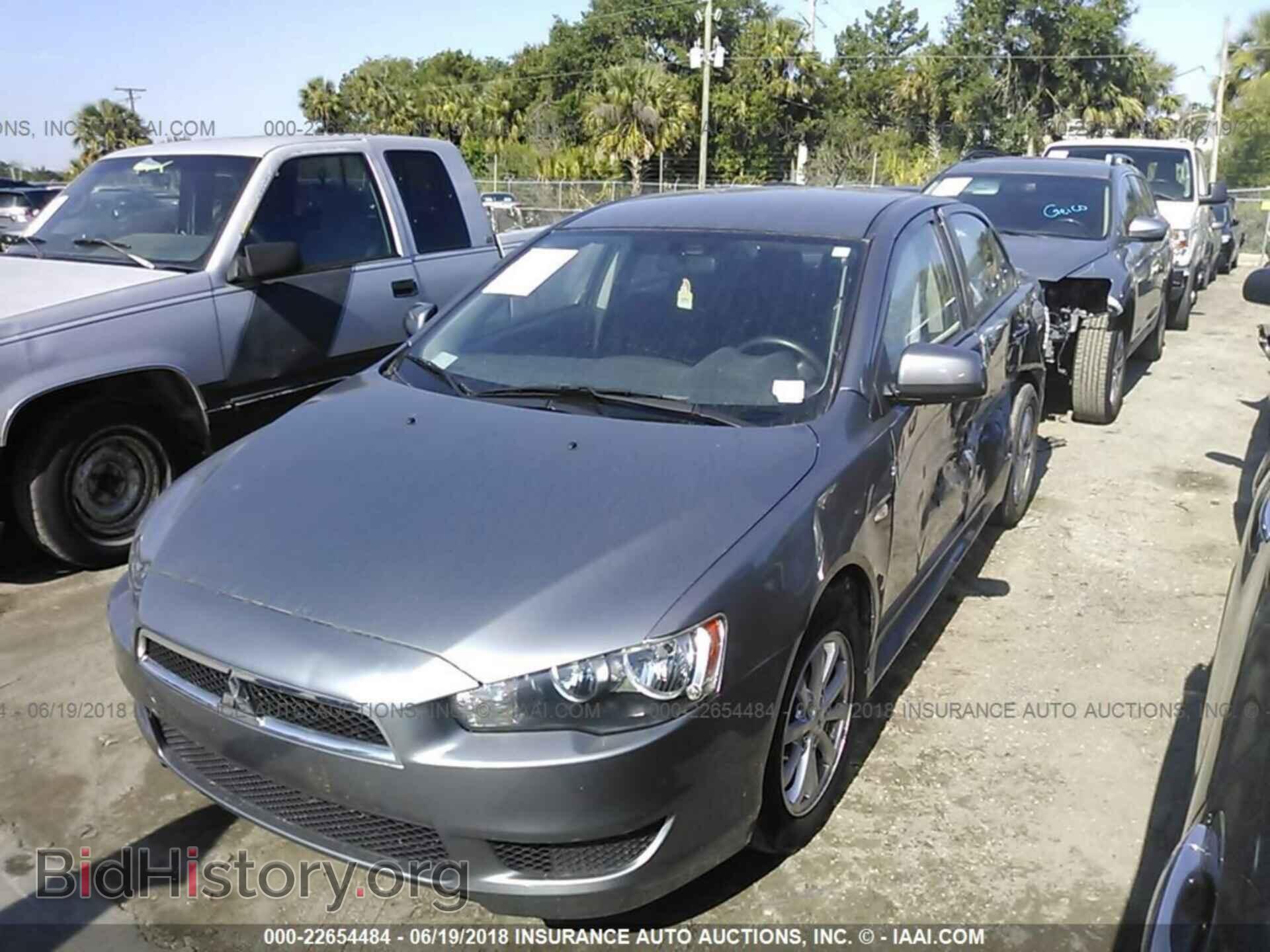 2014 Mitsubishi Lancer - VIN: JA32U2FU0EU004504 - Фото 2