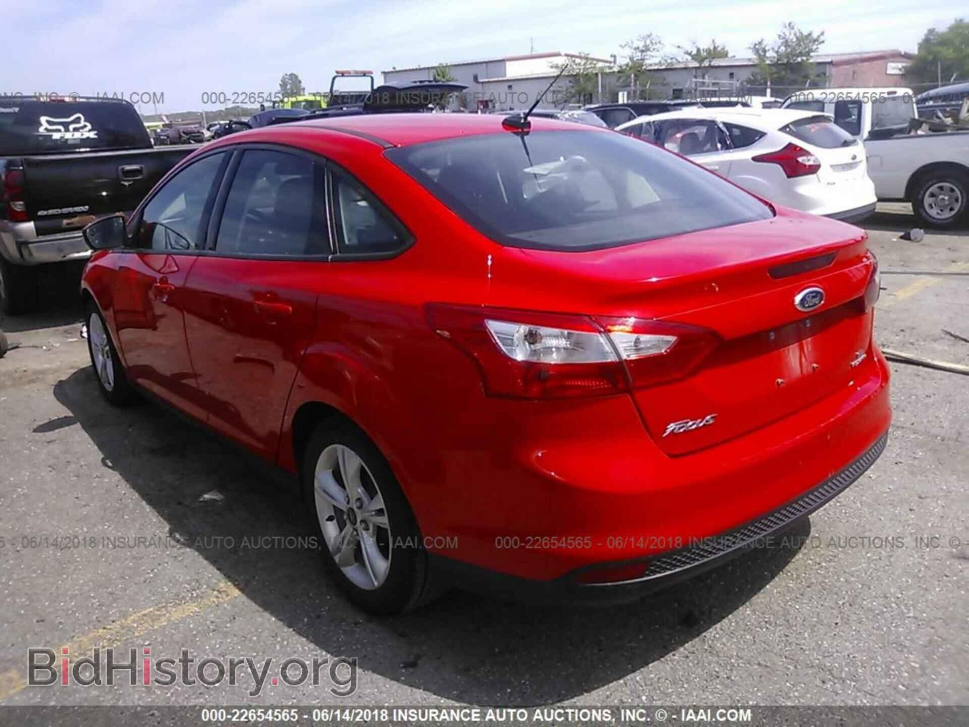 2014 Ford Focus - VIN: 1FADP3F2XEL361819 - Фото 3
