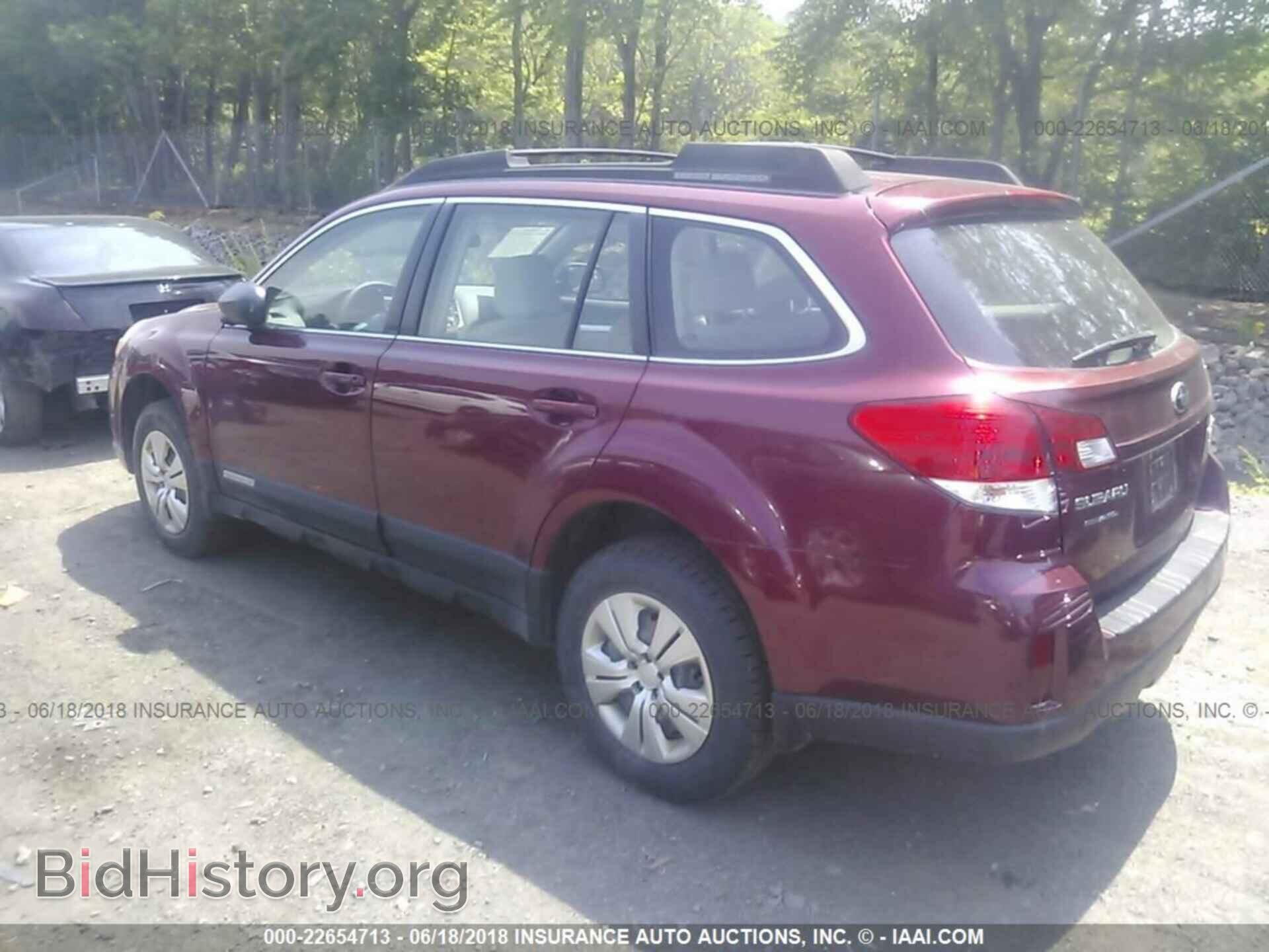 2011 Subaru Outback - VIN: 4S4BRBAC4B1364160 - Фото 3