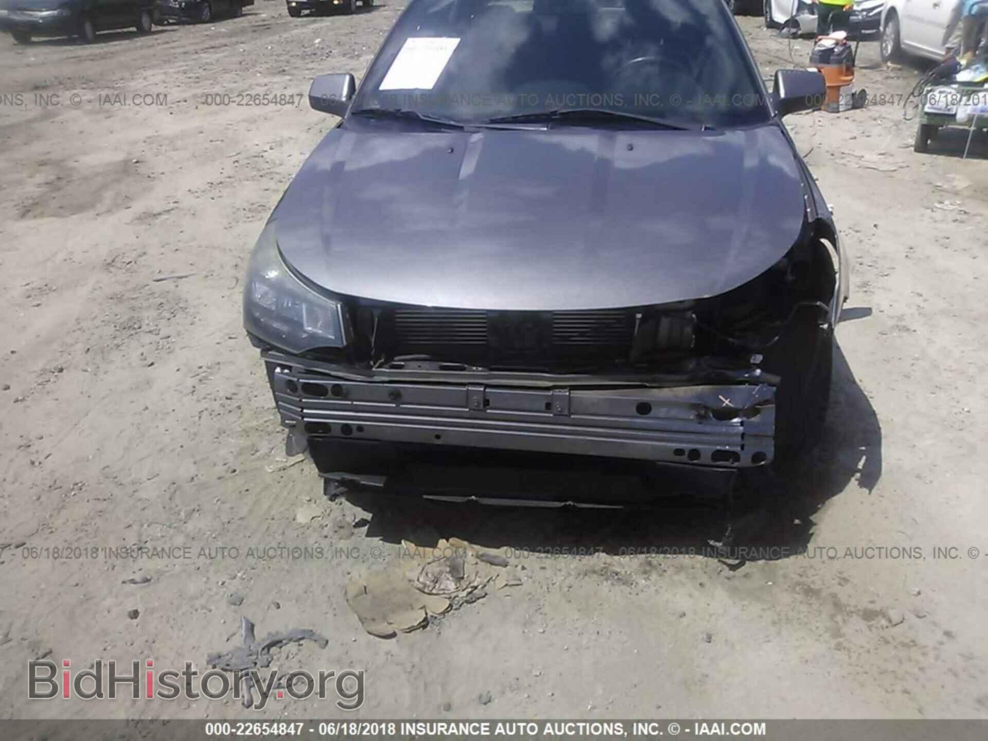 2011 Ford Focus - VIN: 1FAHP3GN0BW132702 - Photo 6