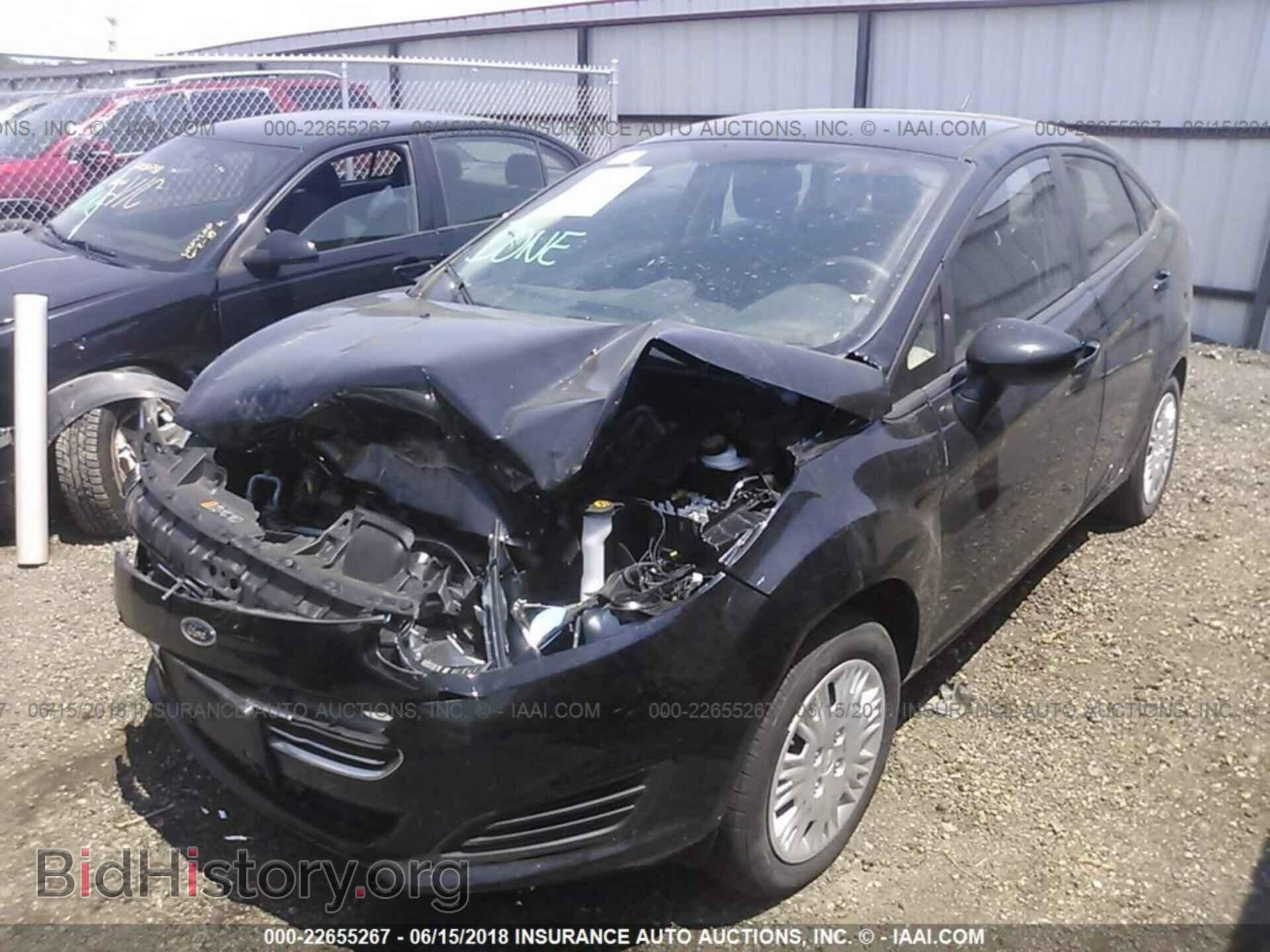 2017 Ford Fiesta - VIN: 3FADP4AJ8HM150447 - Фото 2