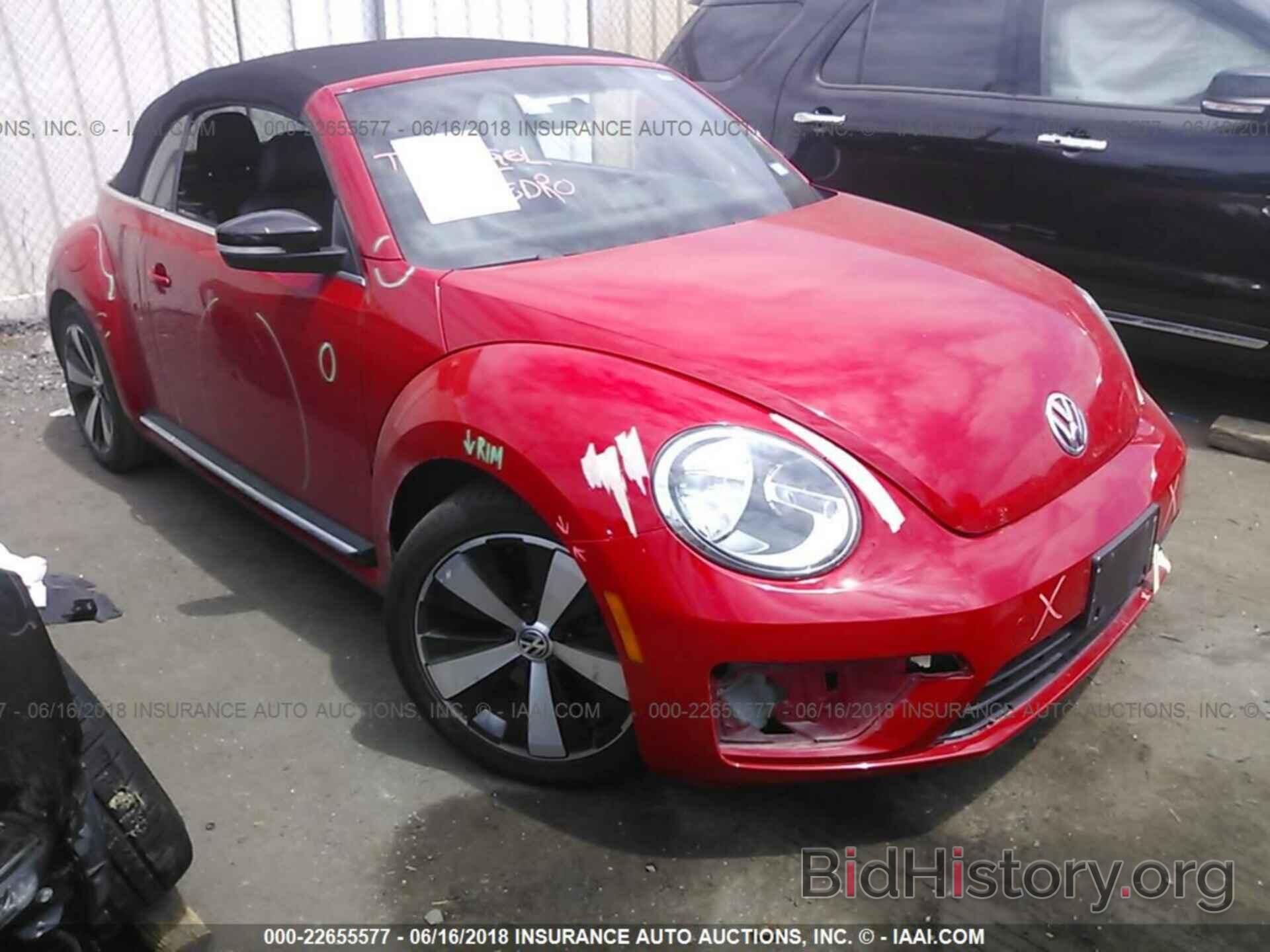 Photo 3VW7S7AT2DM822552 - Volkswagen Beetle 2013